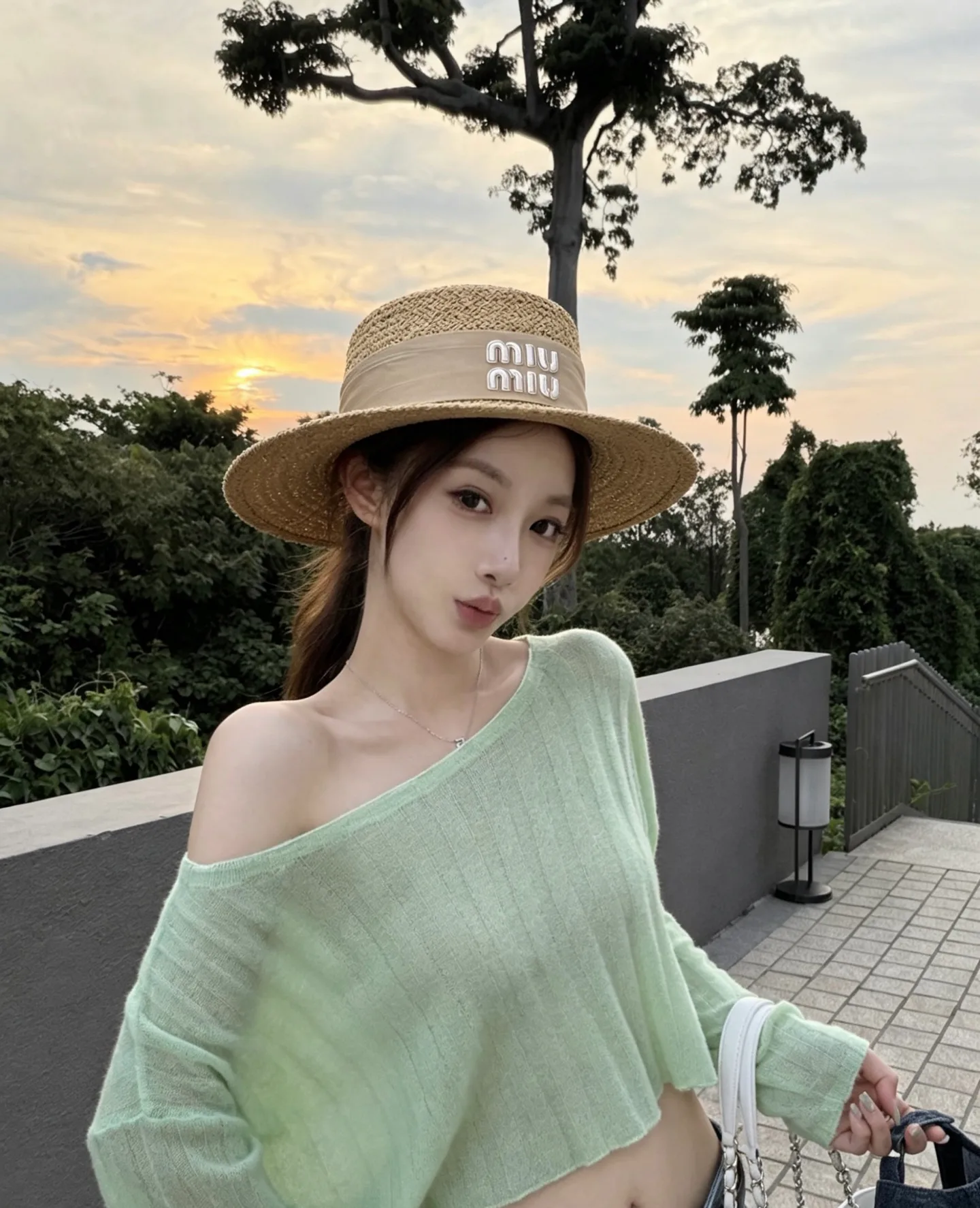 Hats MIU MIU 17350082
