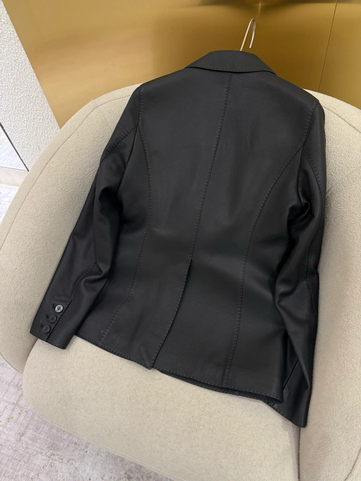 Women's Leather Jackets And Sheepskin Coats HERMES 18172766