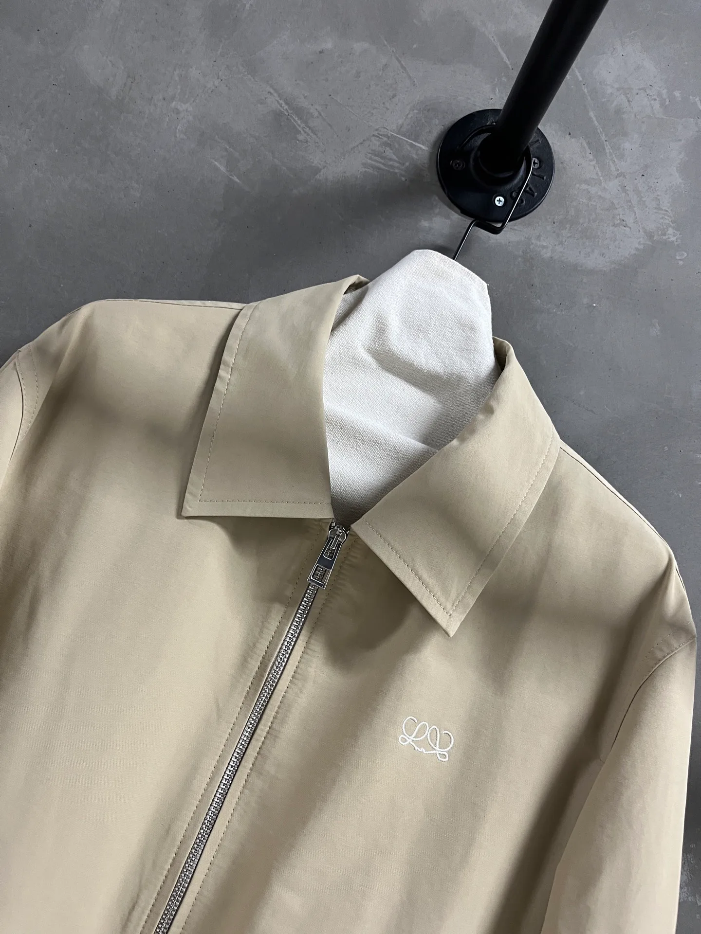 Women's Jackets And Down Jackets LOEWE 18172817