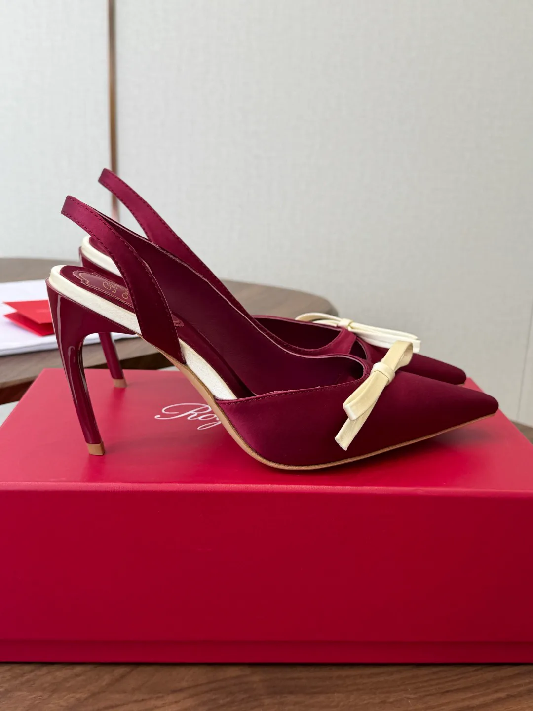 Women's Open-Toe Sandals ROGER VIVIER 17461343