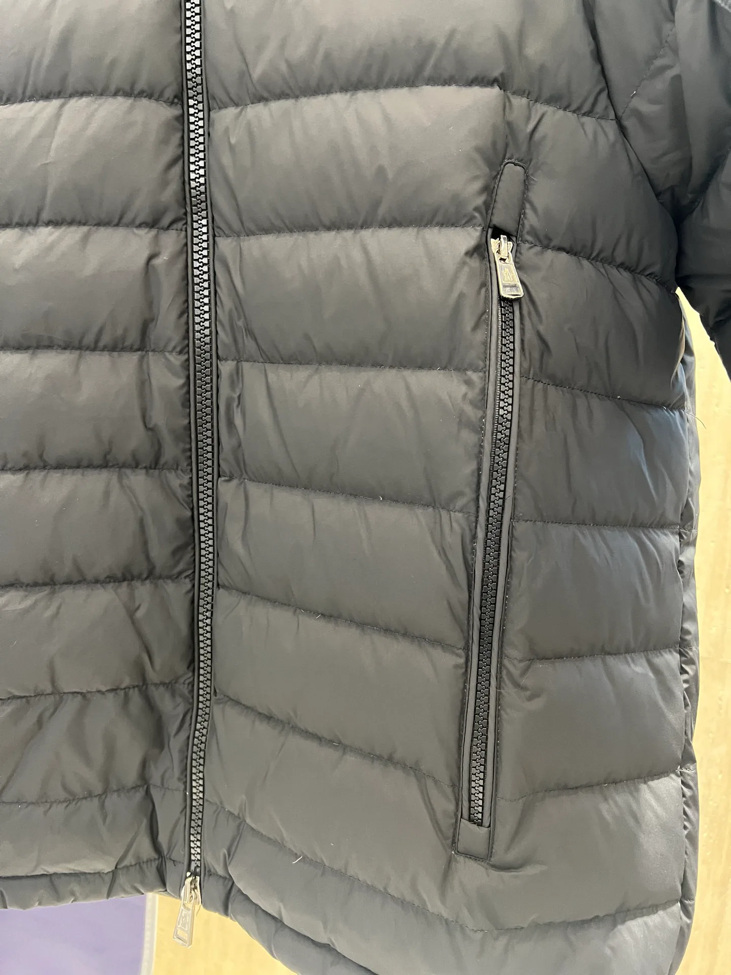 Куртки И Пуховики Мужские Moncler 18683915