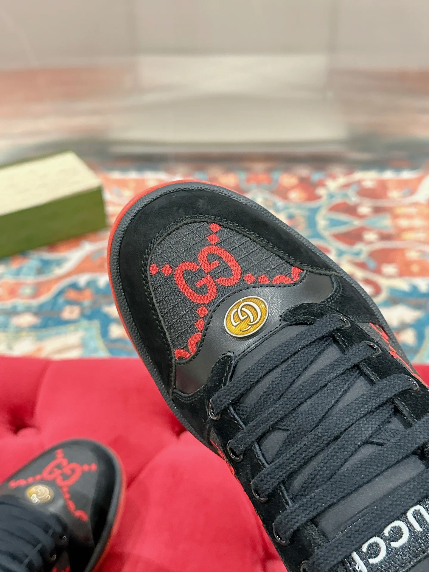 Women's Sneakers GUCCI 17956685