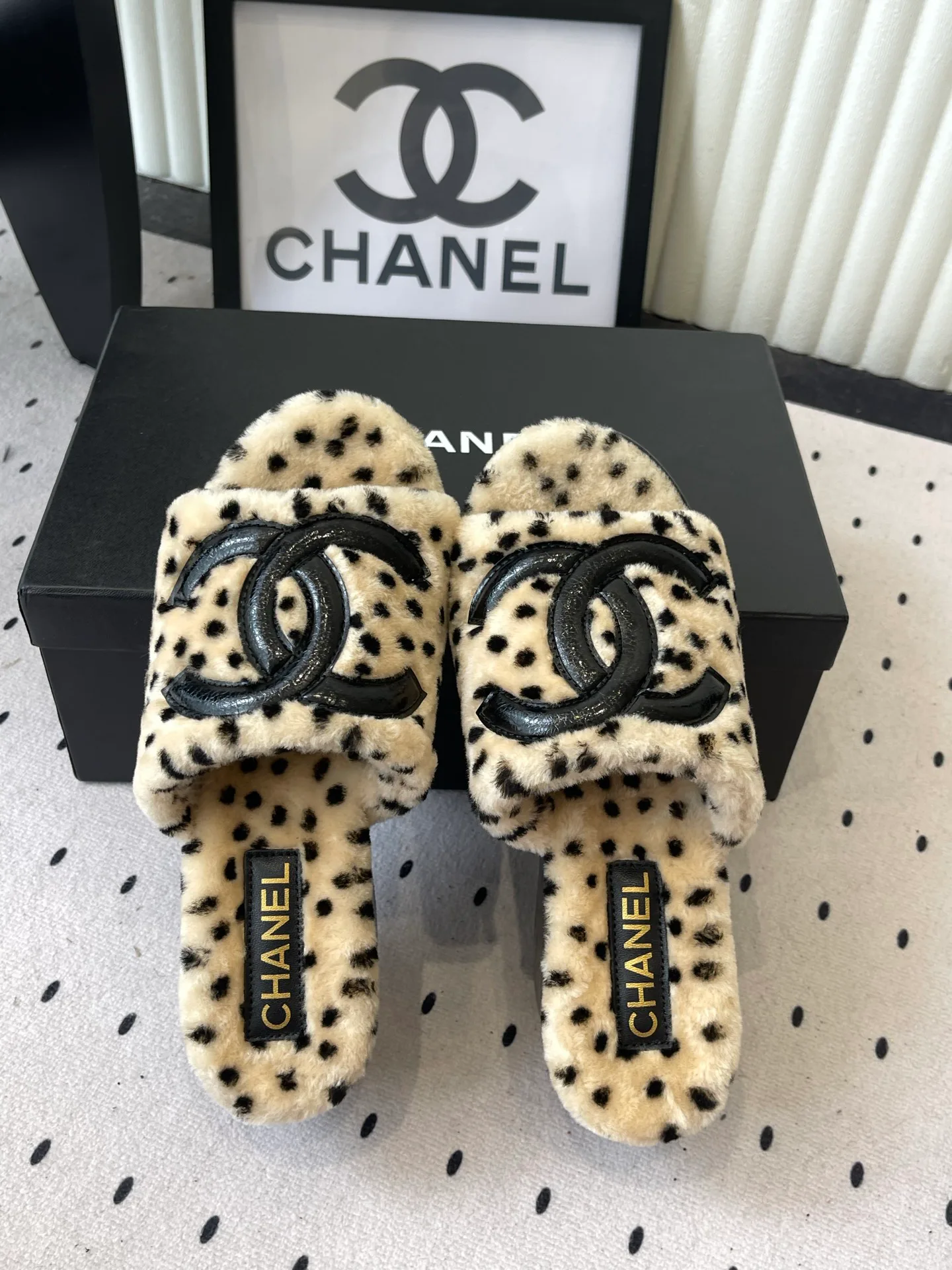 Women's Mules And Clogs CHANEL 18069903
