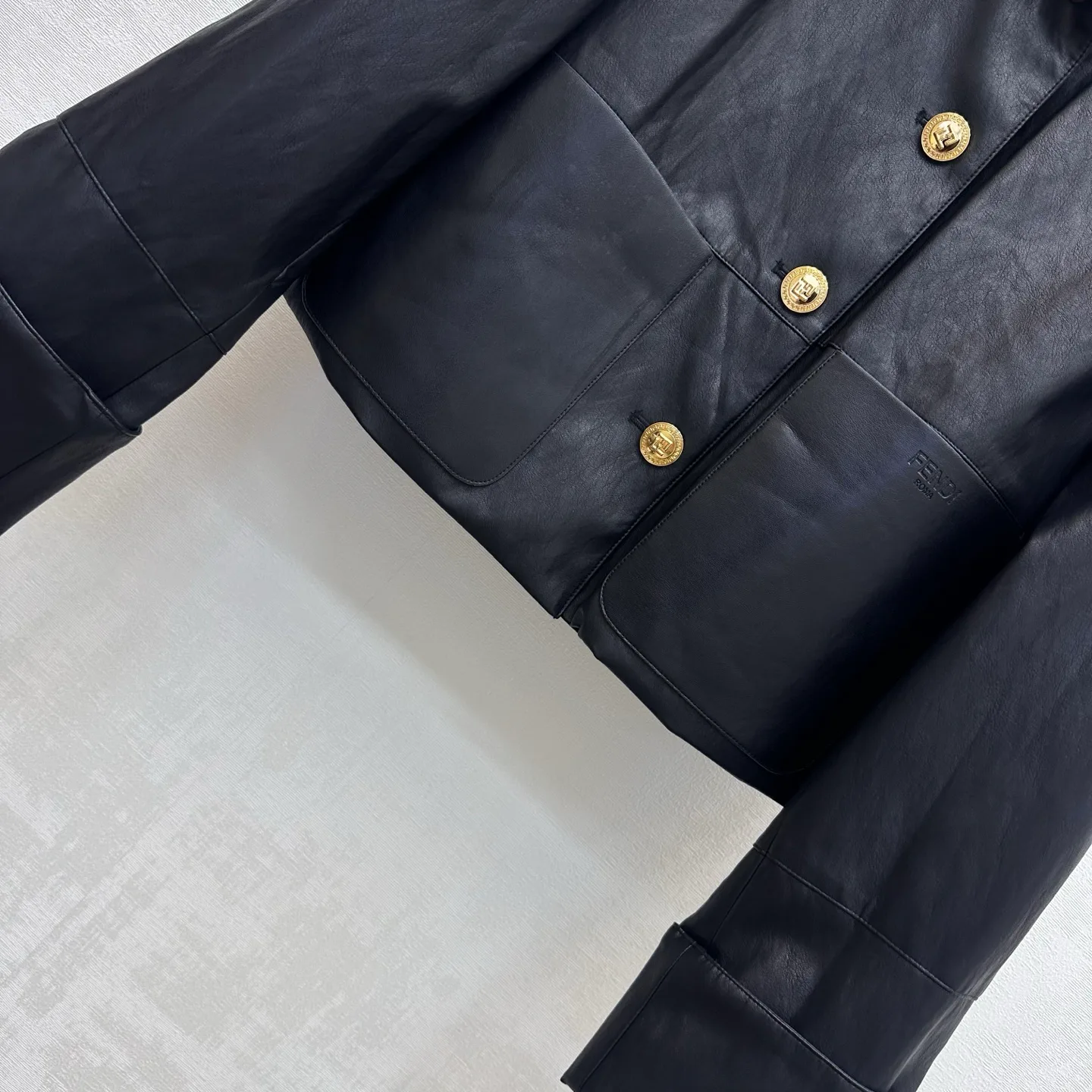 Women's Leather Jackets And Sheepskin Coats FENDI 18432098