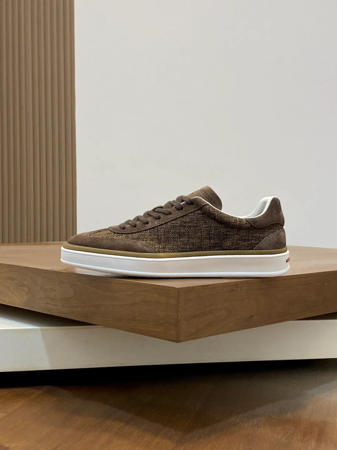 Men's Sneakers LORO PIANA 16978210