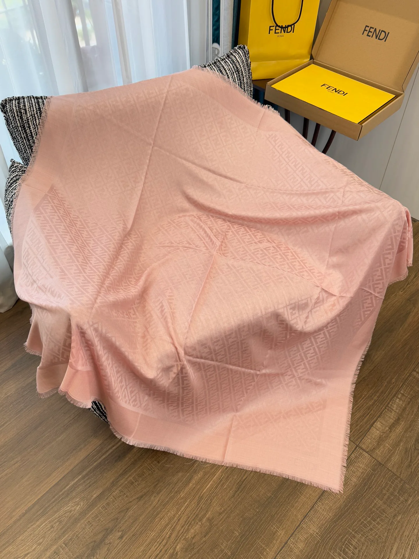 Scarves FENDI 18287115