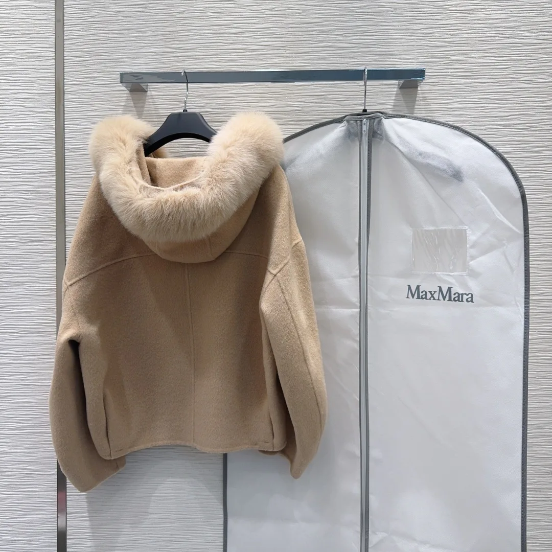 Women's Coats MAX MARA 18456286