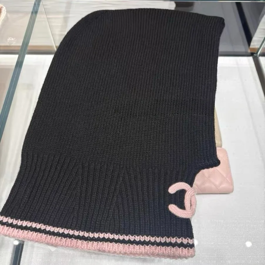 Hats CHANEL 18347846