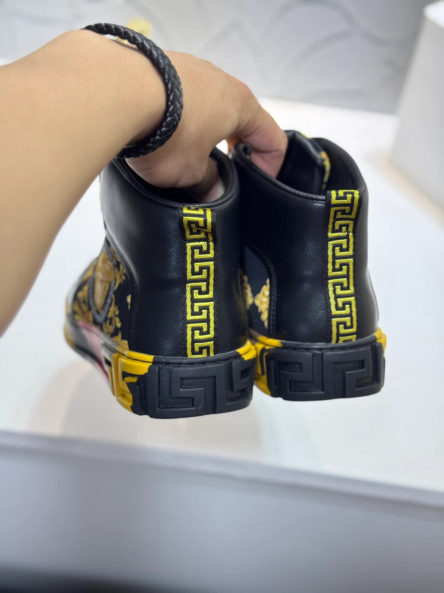Men's Sneakers VERSACE 17934219