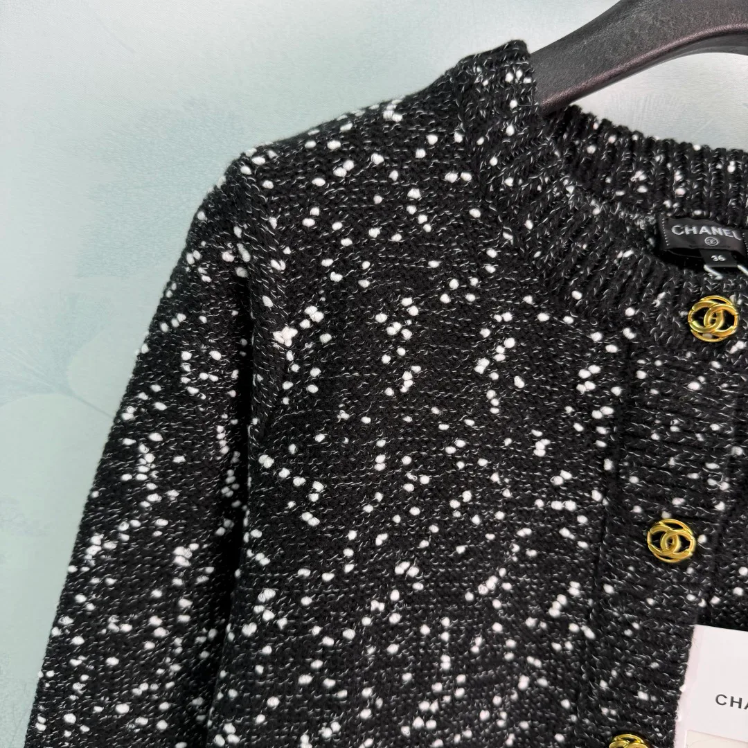 Women's Jumpers And Sweaters CHANEL 18553017