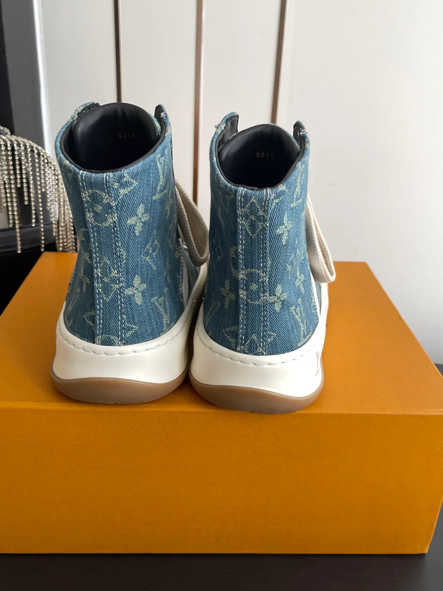 Women's Sneakers LOUIS VUITTON 17673242