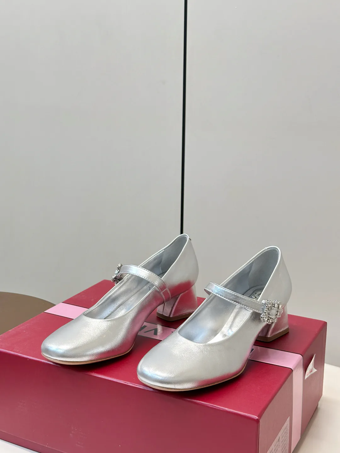 Women's Heels ROGER VIVIER 18397609