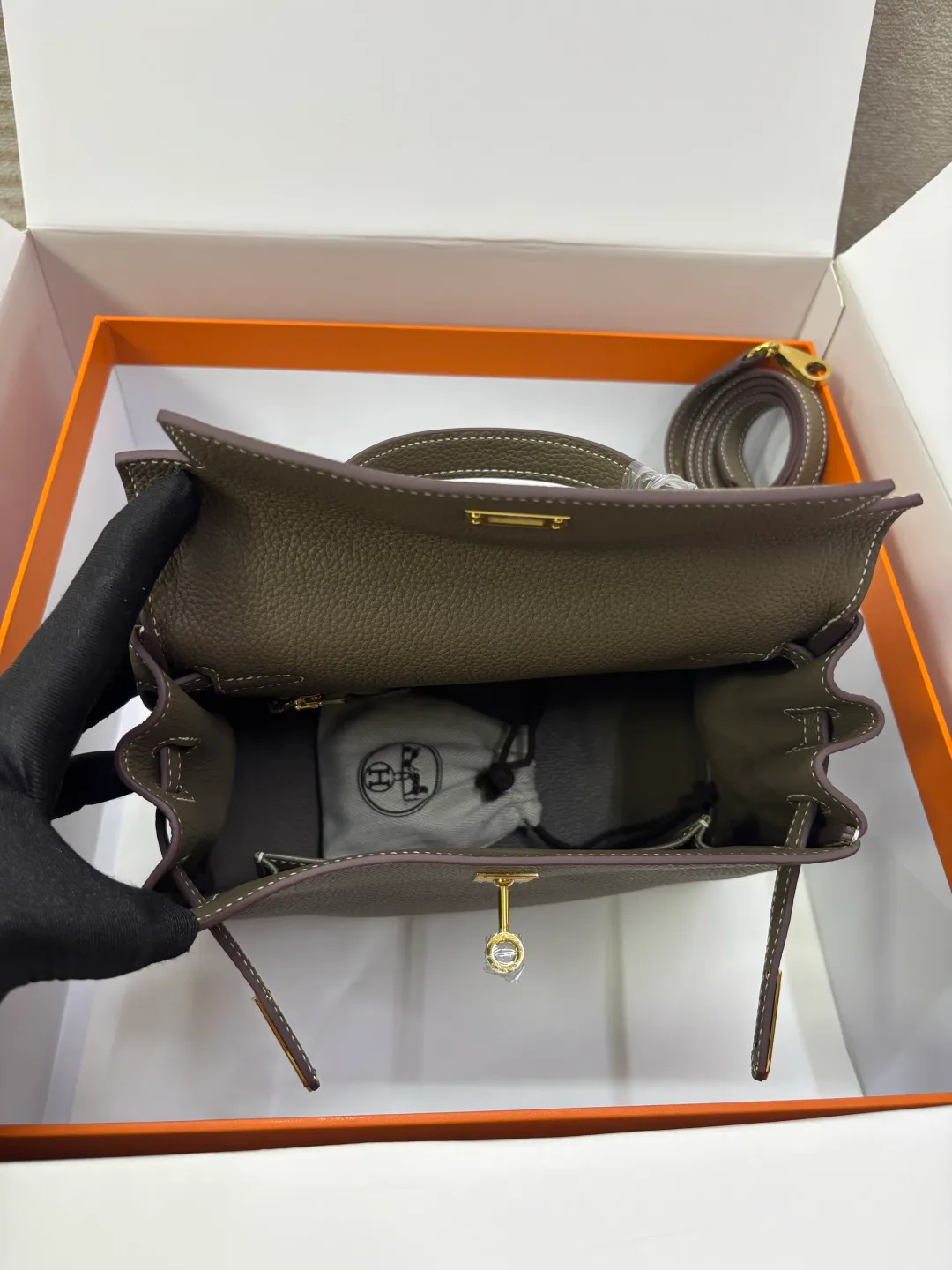 Women's Classic Handbags HERMES 17694275