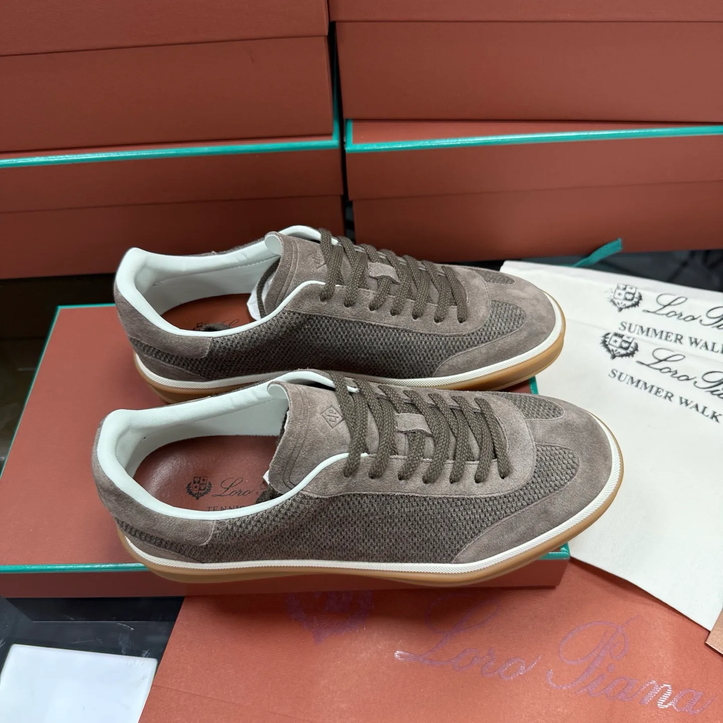Women's Sneakers LORO PIANA 17955578