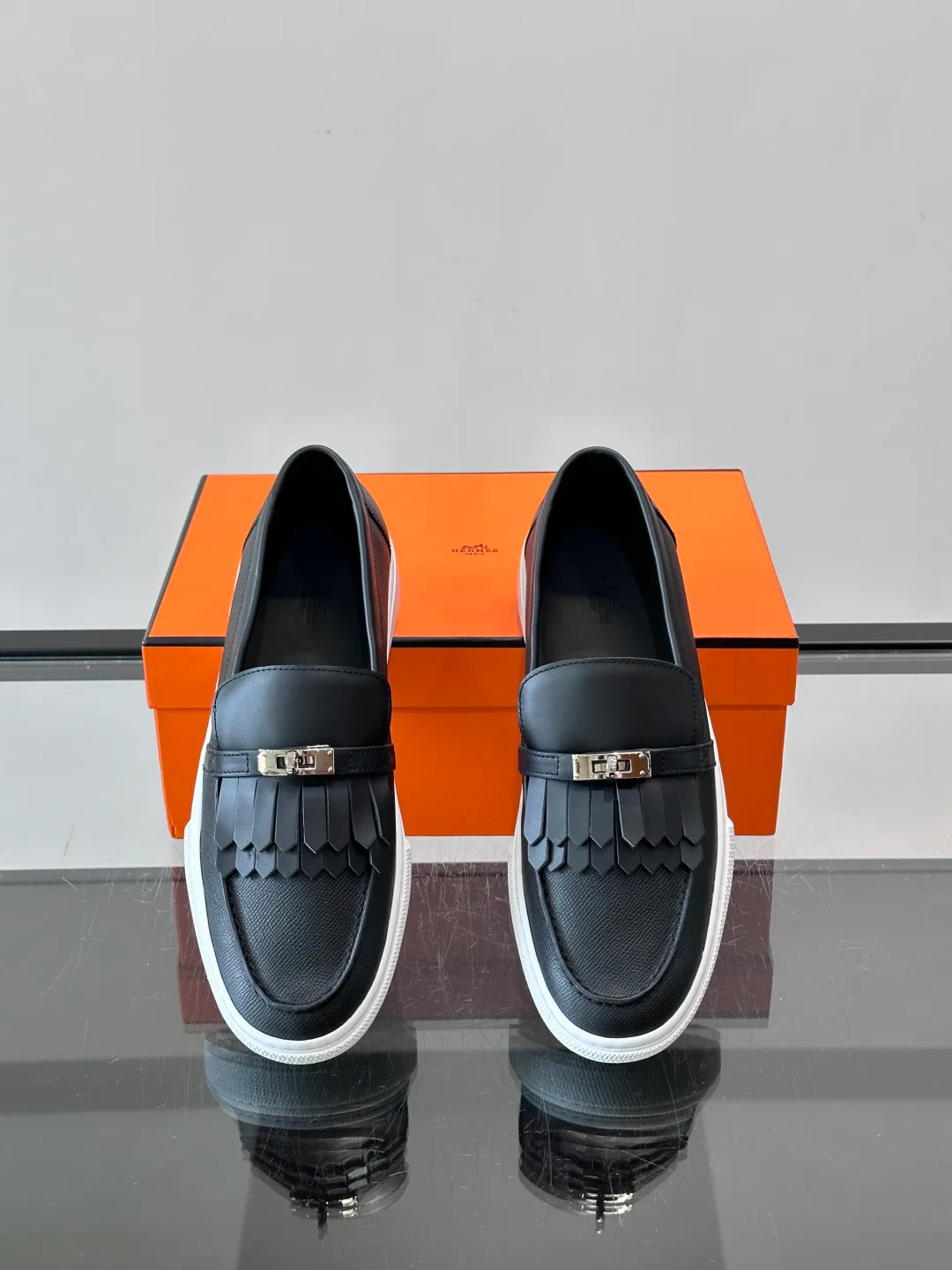 Men's Loafers And Dress Shoes HERMES 18297305