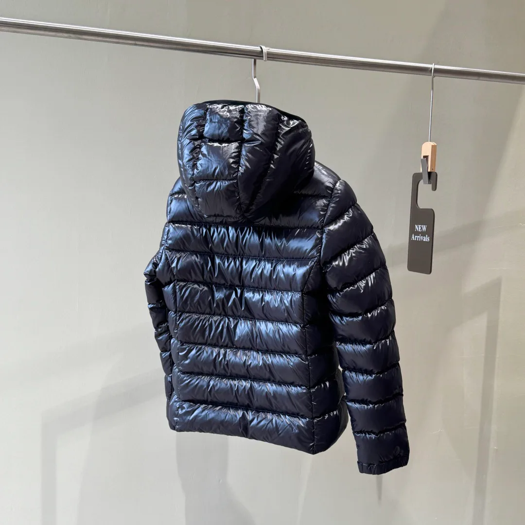 Women's Jackets And Down Jackets MONCLER 18111577