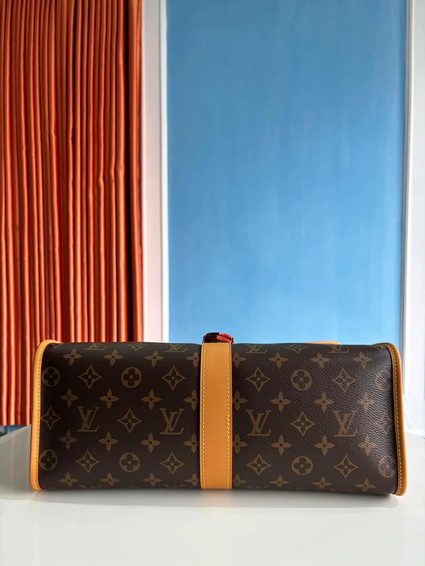 Women's Classic Handbags LOUIS VUITTON 18132417