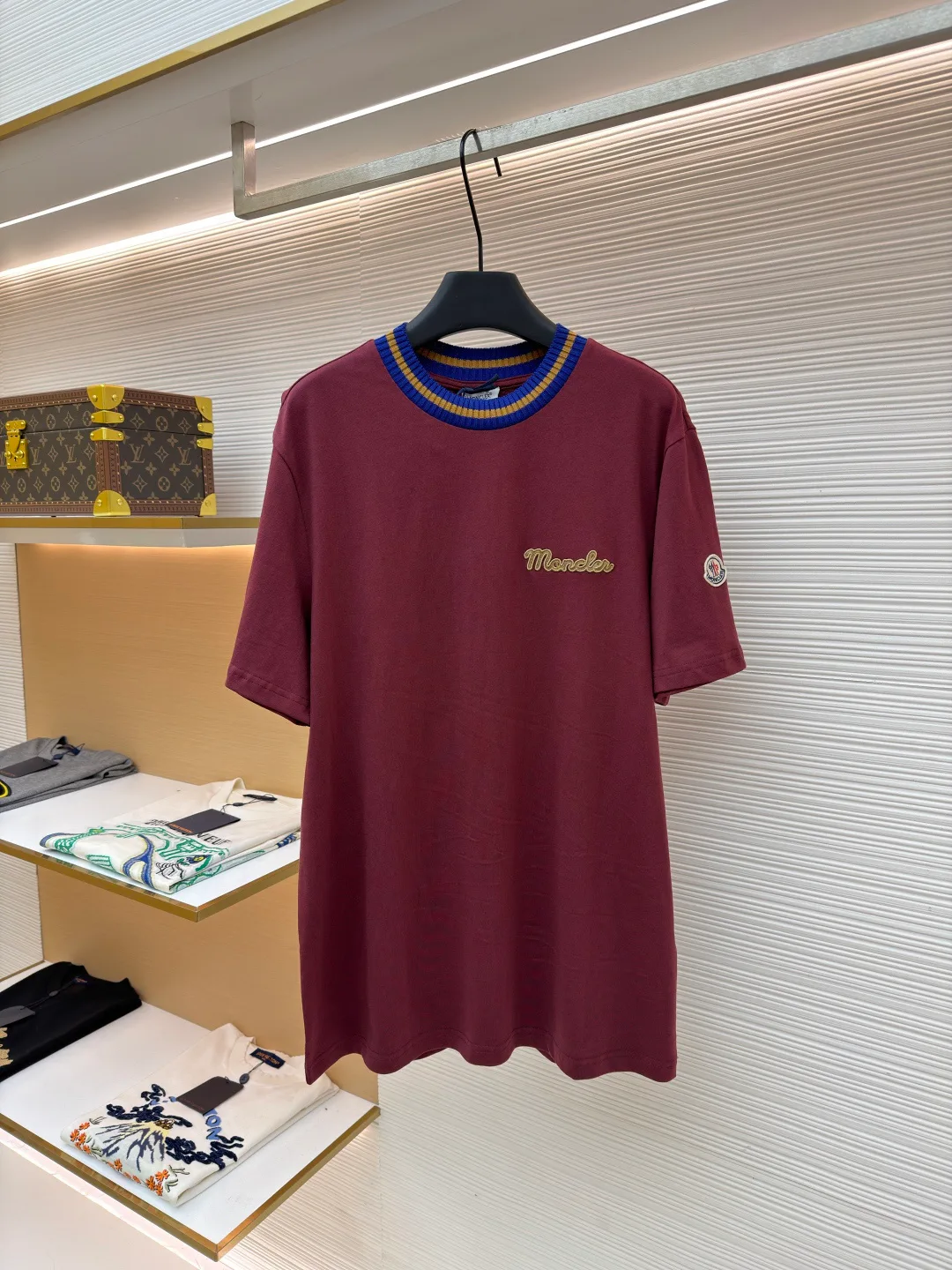Футболки Мужские Moncler 18669191
