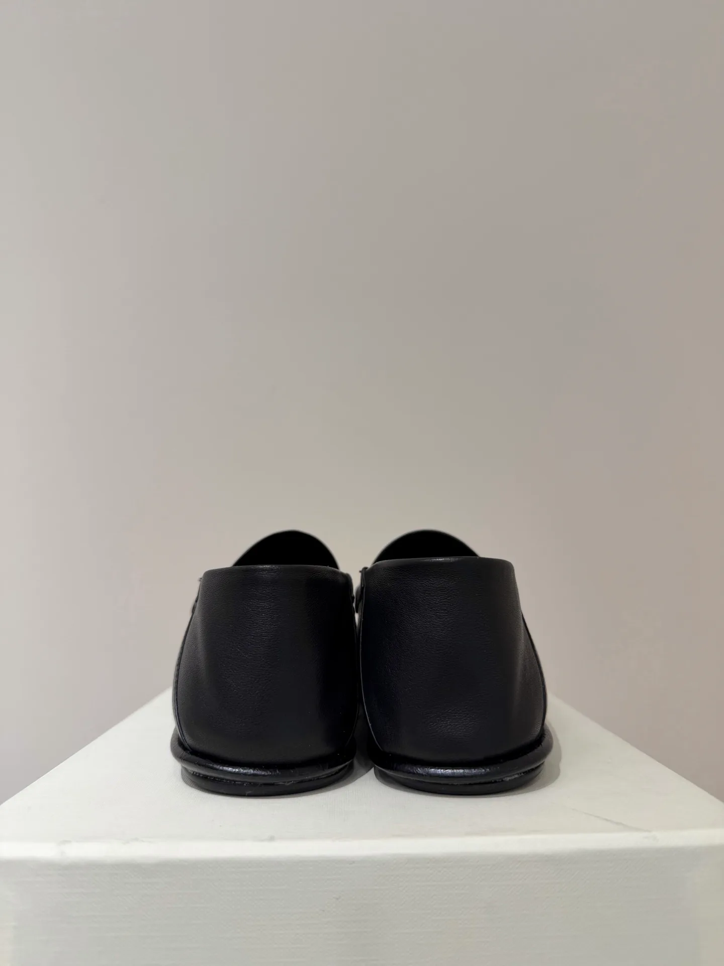 Women's Loafers And Moccasins SAINT LAURENT 18195710