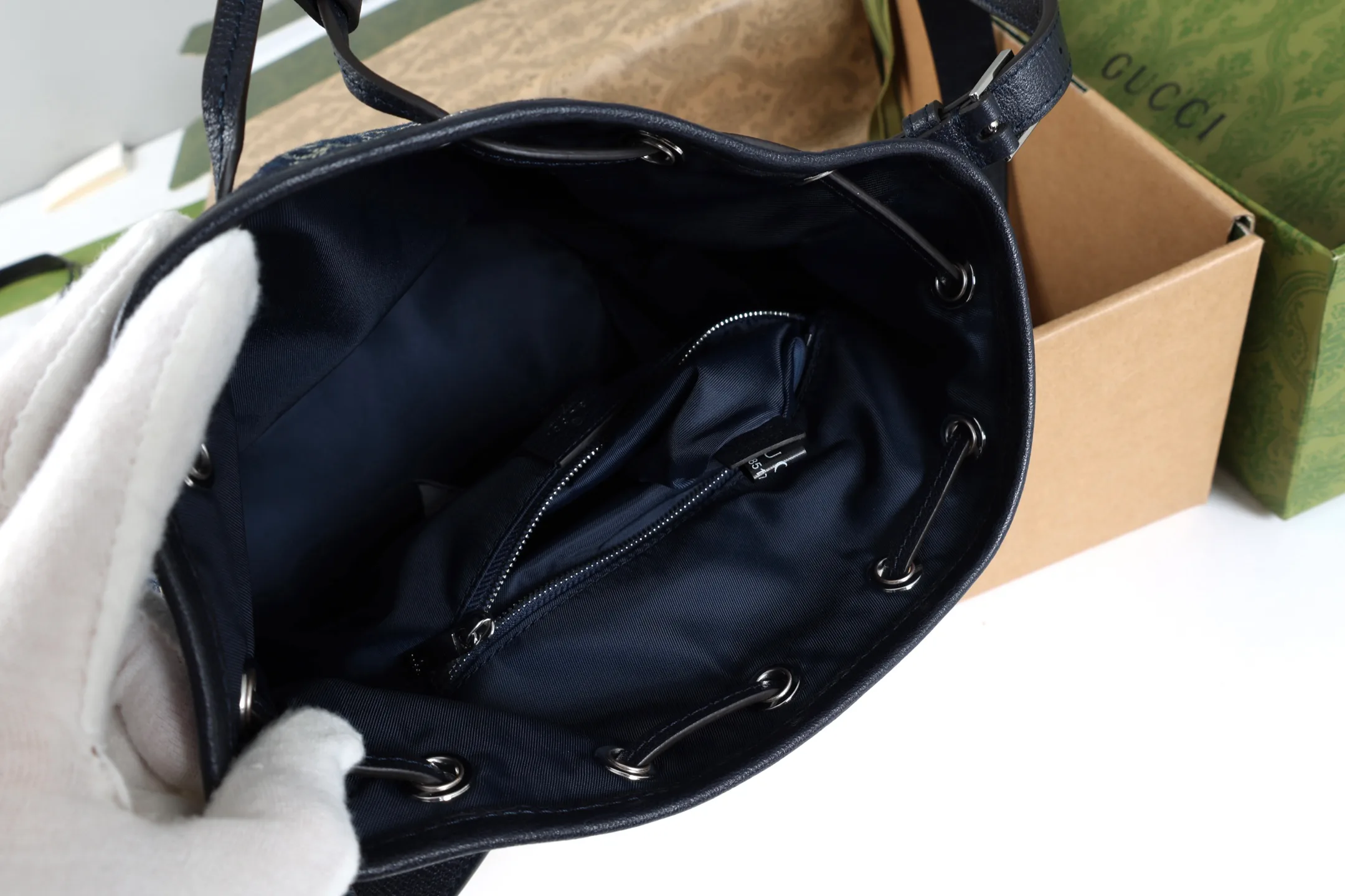 Women's Classic Handbags GUCCI 18065460