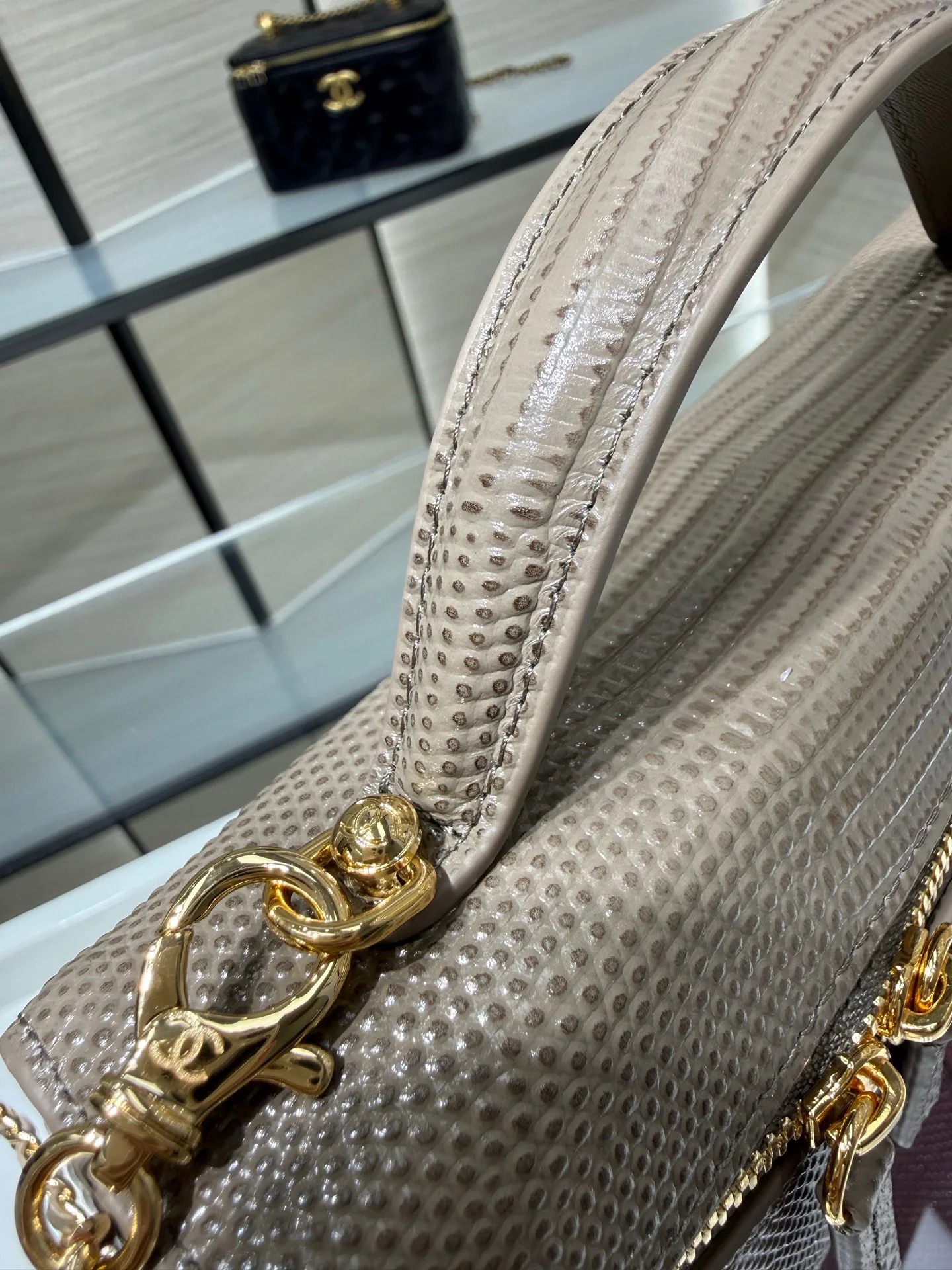 Women's Classic Handbags CHANEL 17827289