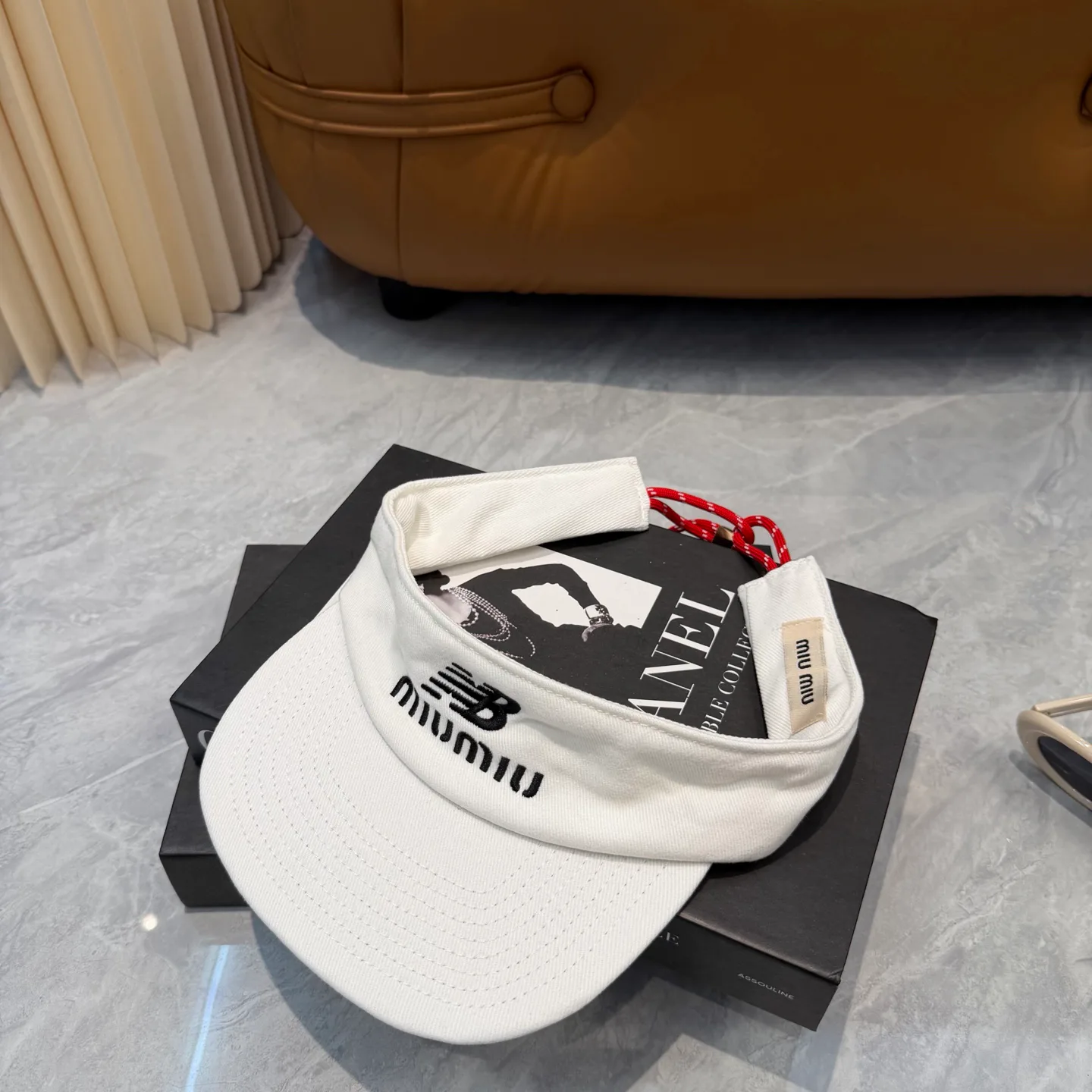 Hats MIU MIU 17411602