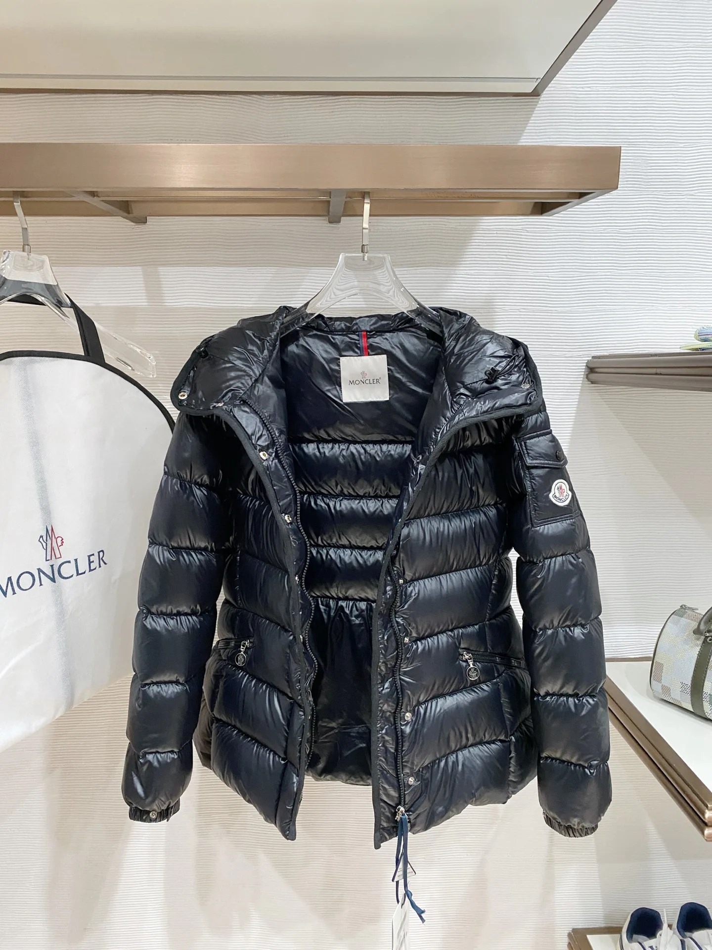 Women's Jackets And Down Jackets MONCLER 17896863