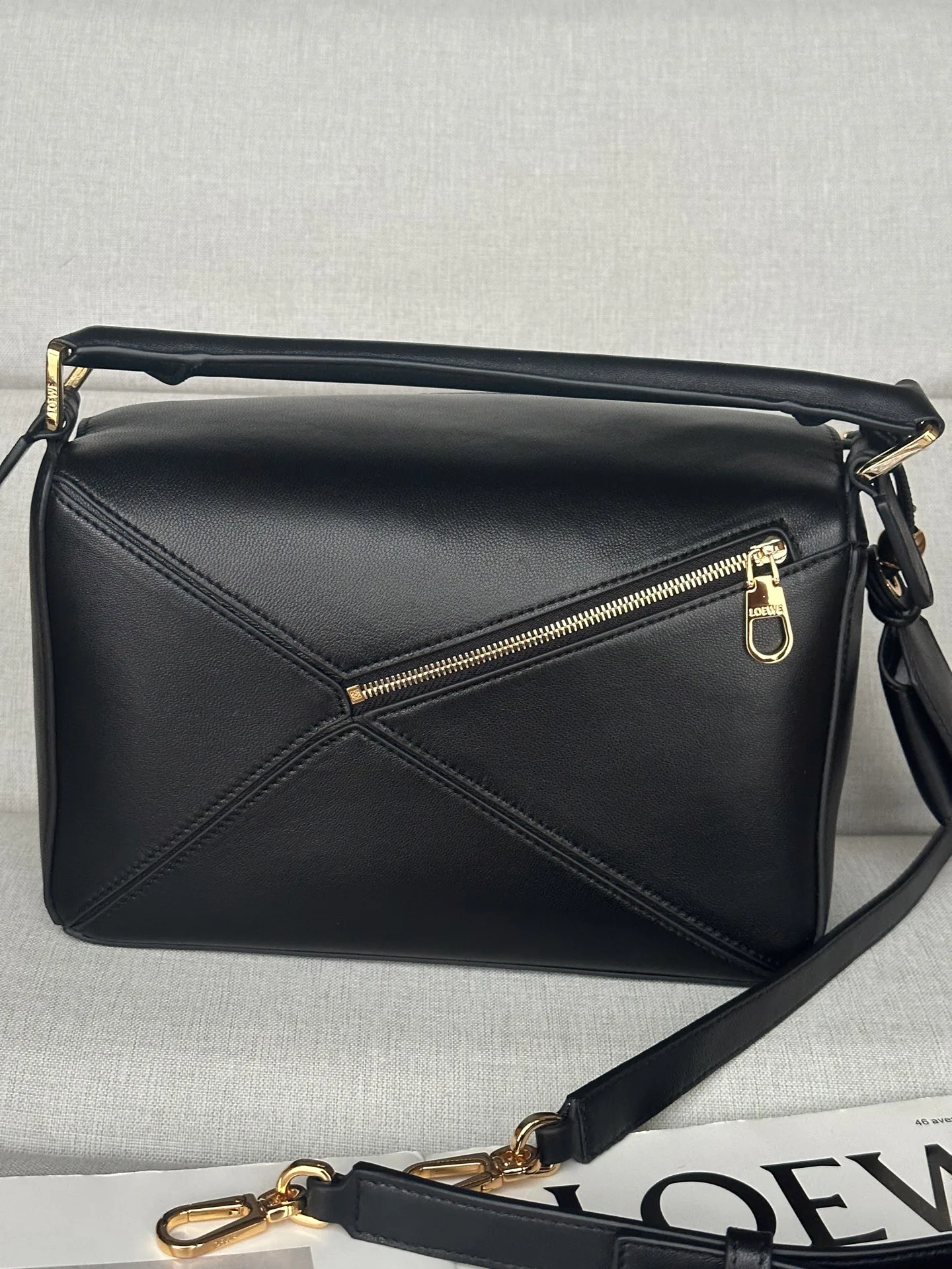 Women's Classic Handbags LOEWE 17943396