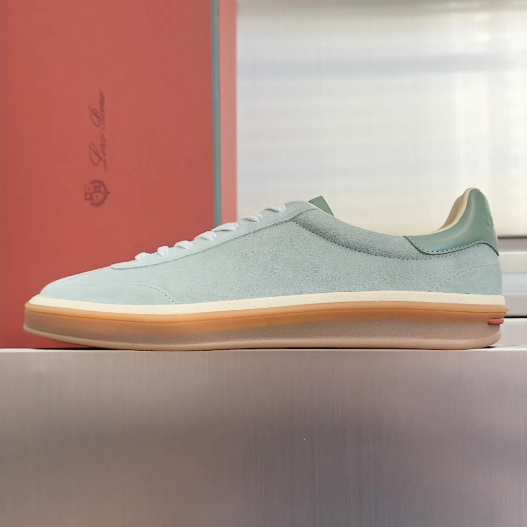 Women's Sneakers LORO PIANA 17879680