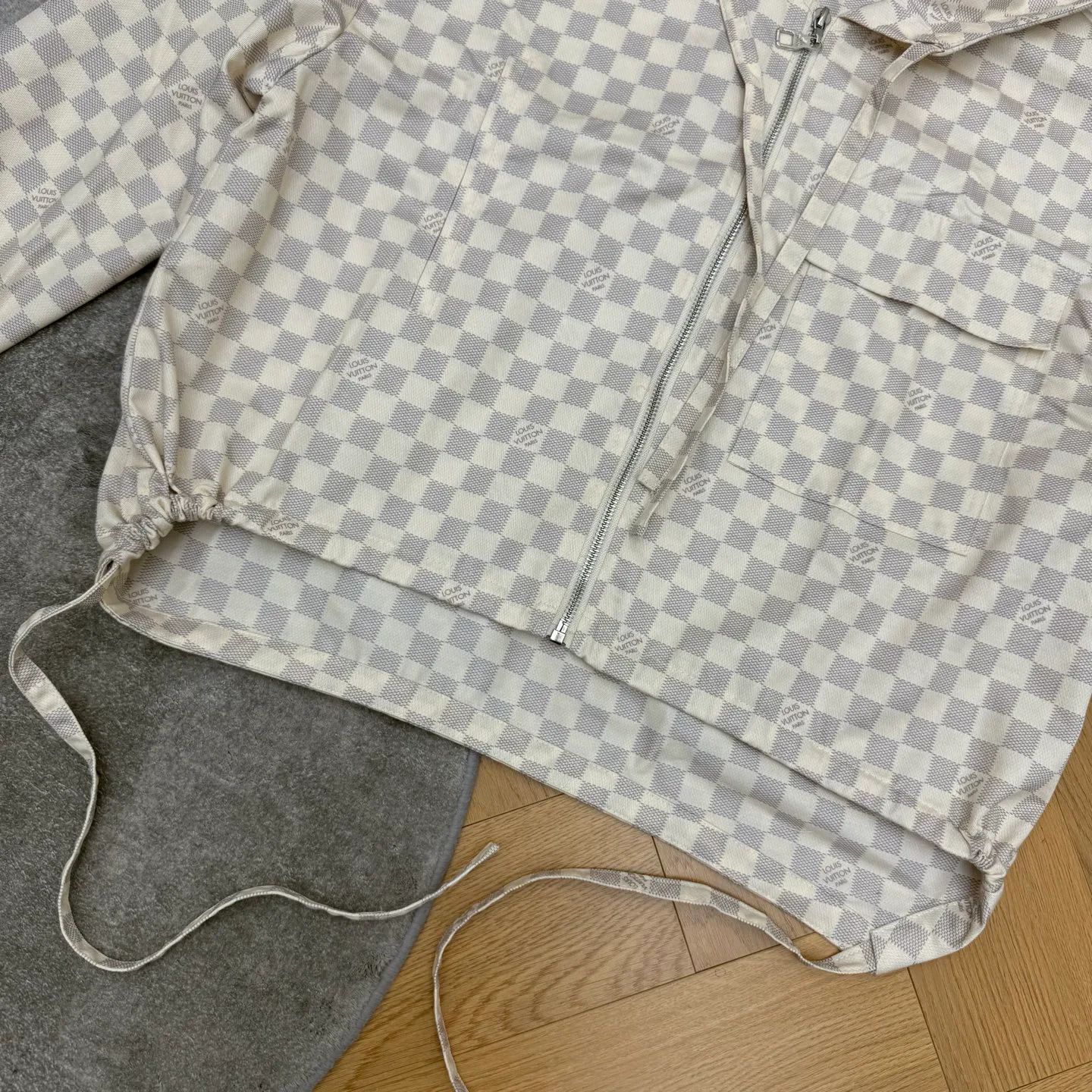 Women's Jackets And Down Jackets LOUIS VUITTON 18348265