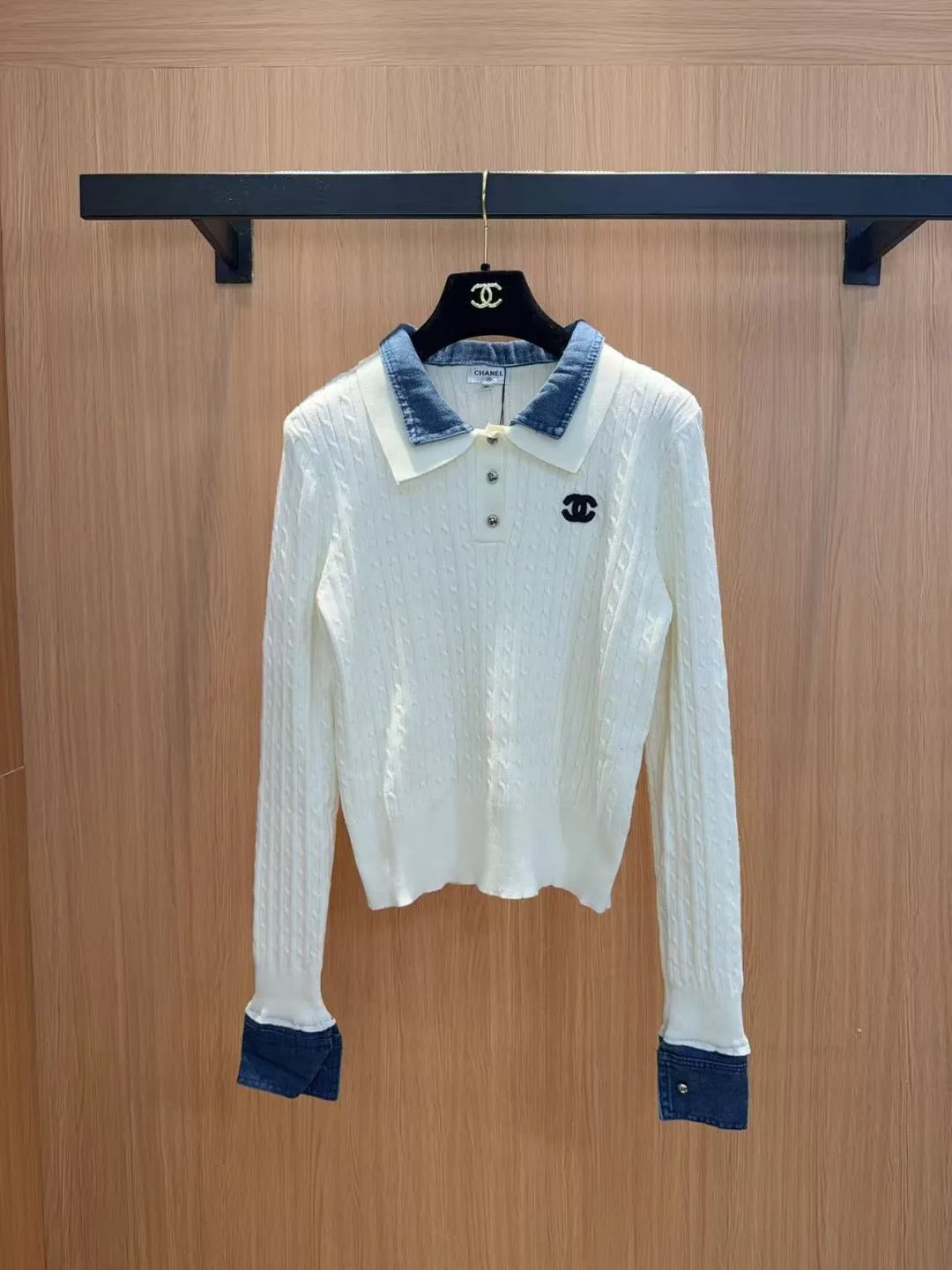 Women's Jumpers And Sweaters CHANEL 18138036