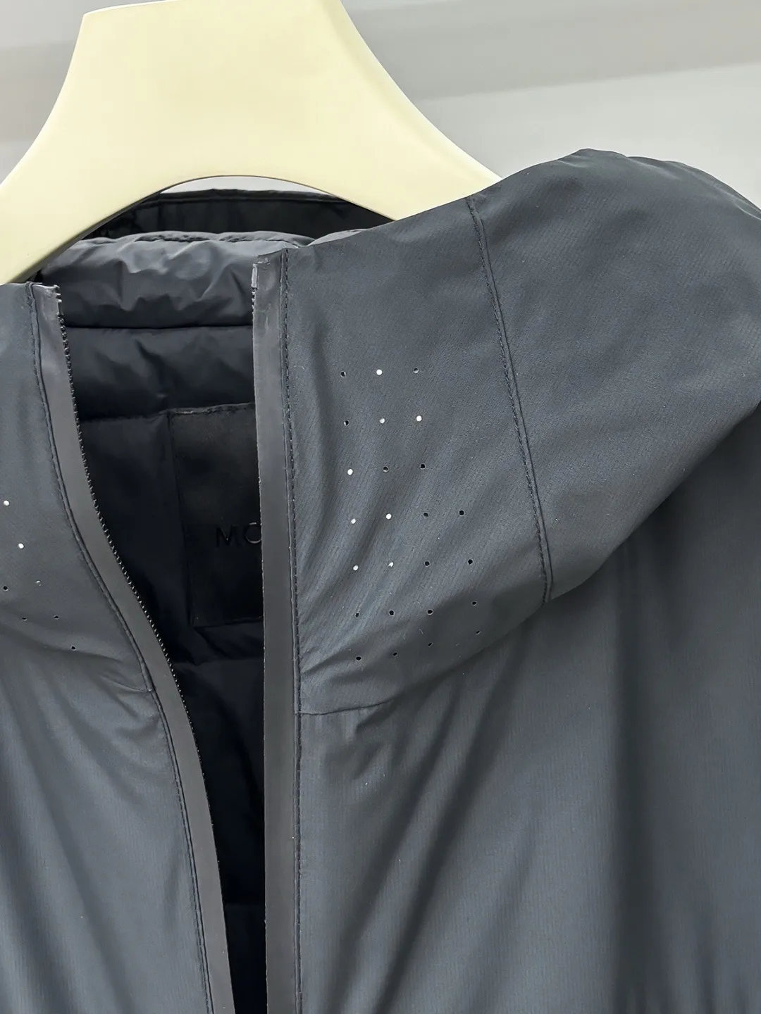 Куртки И Пуховики Мужские Moncler 18596633