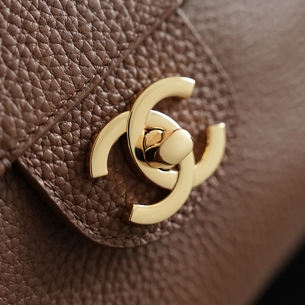 Классические Сумки Женские Chanel 18588728
