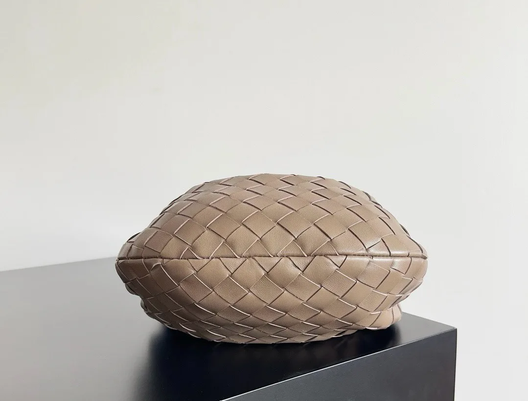 Women's Classic Handbags BOTTEGA VENETA 17489387