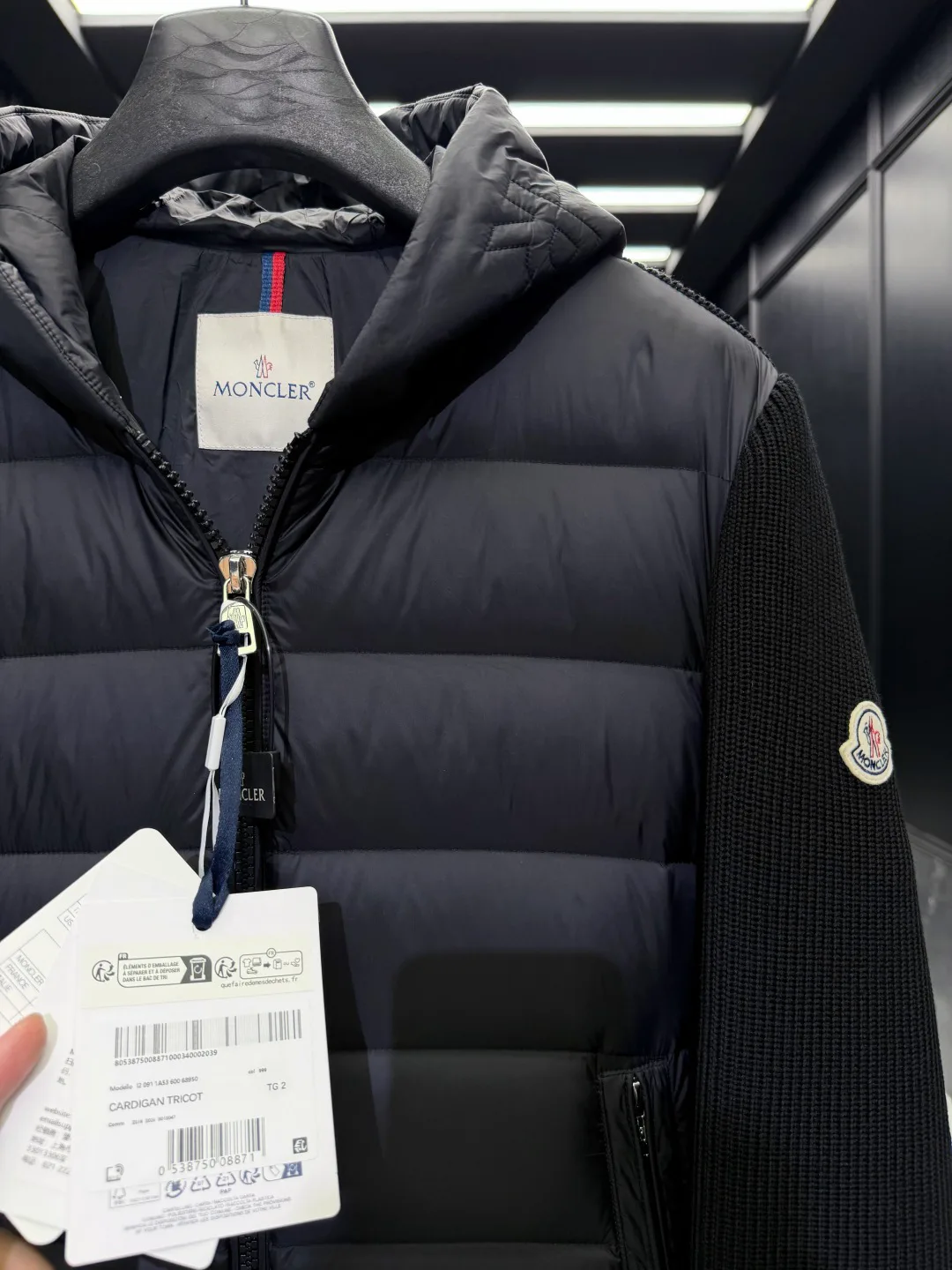 Men's Jackets And Down Jackets MONCLER 18416863