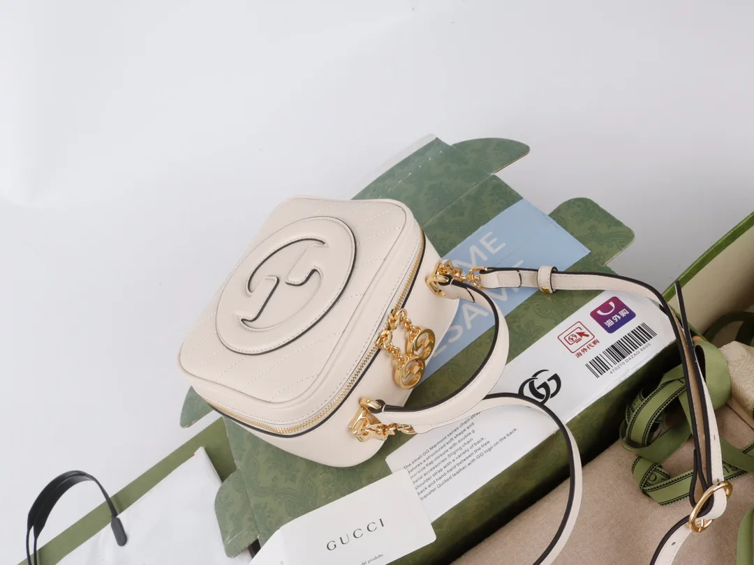 Women's Classic Handbags GUCCI 18005067