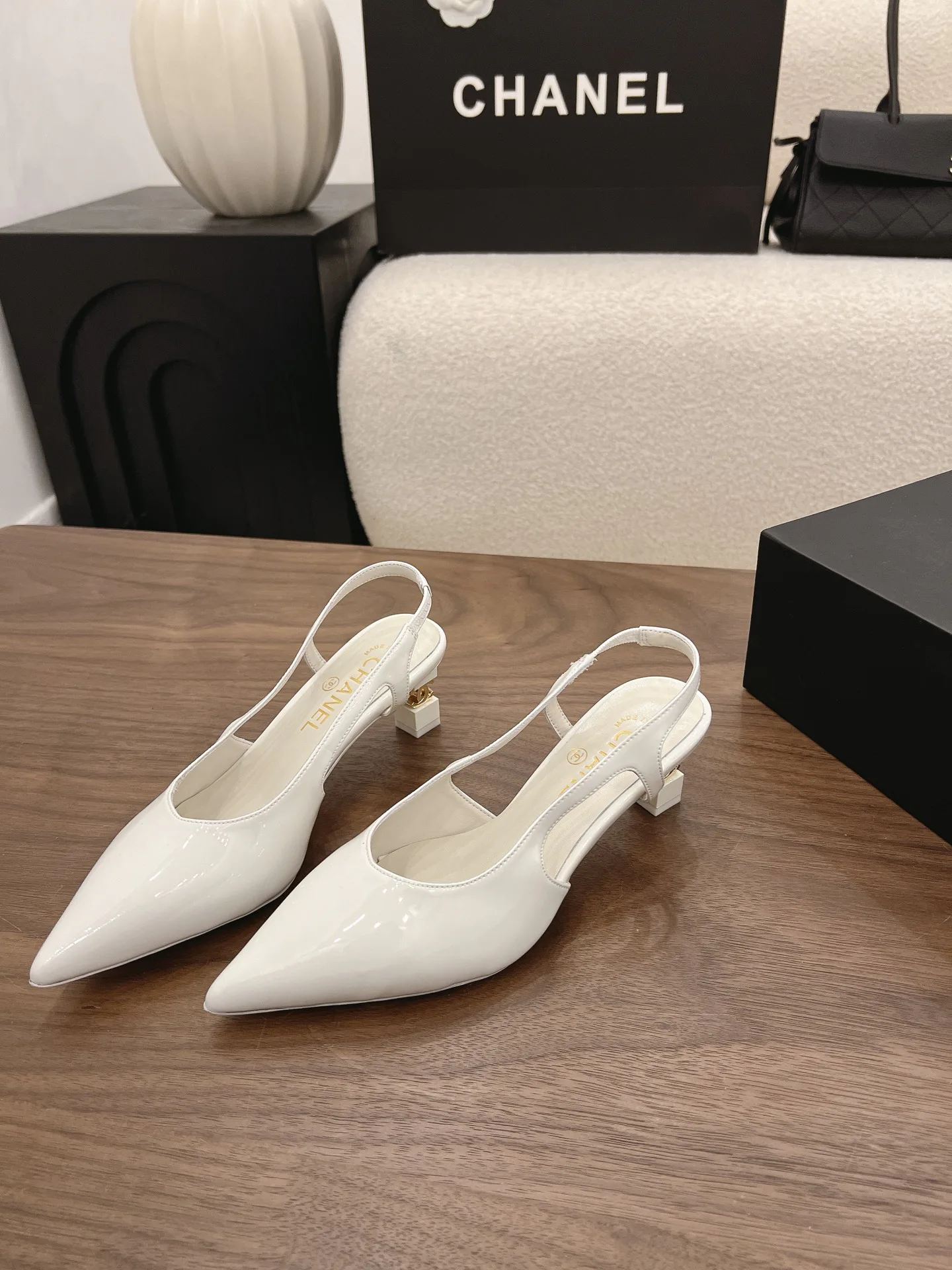 Women's Heels CHANEL 17342747