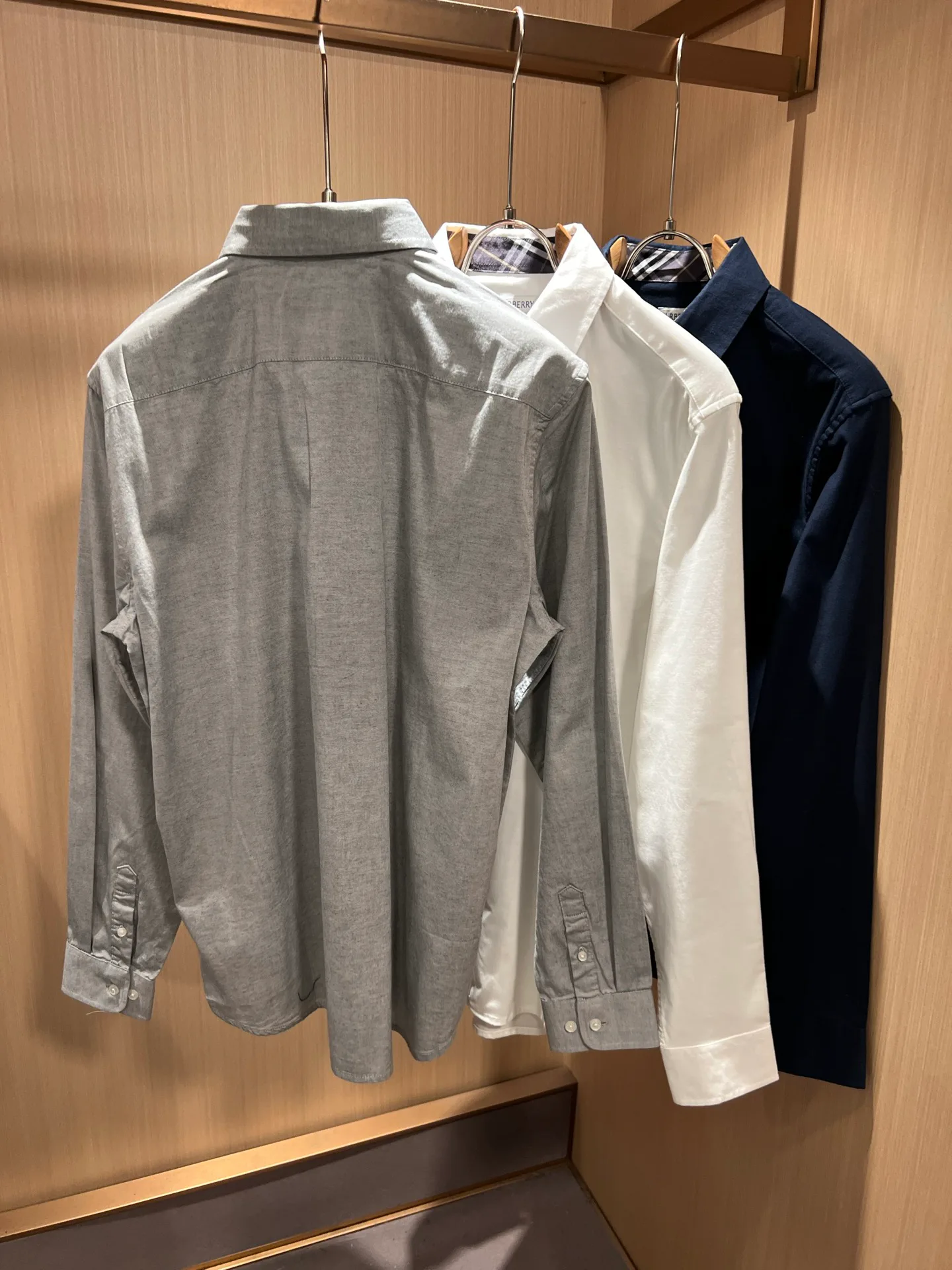Men's Shirts BURBERRY 18395746