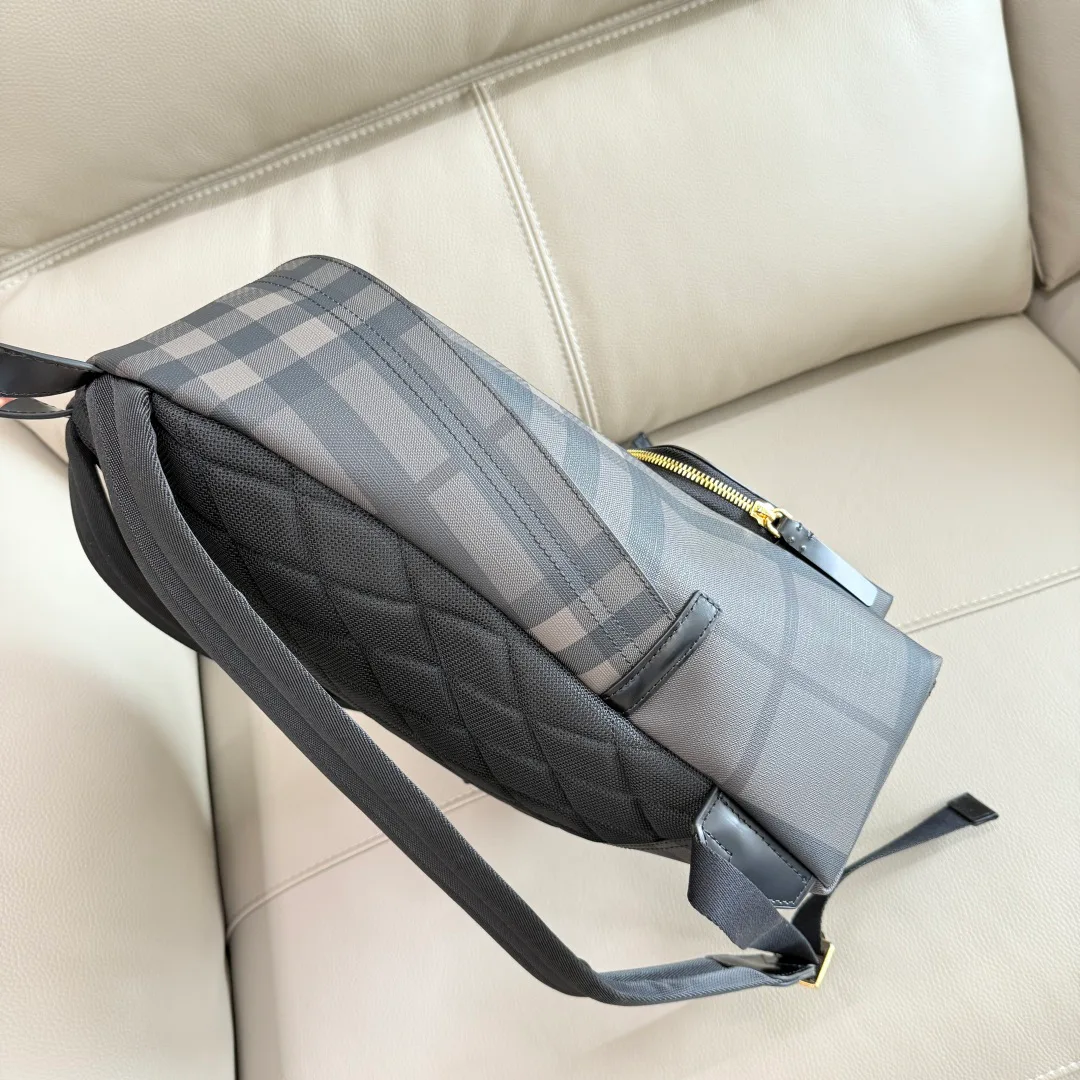 Women's Backpacks BURBERRY 17483282