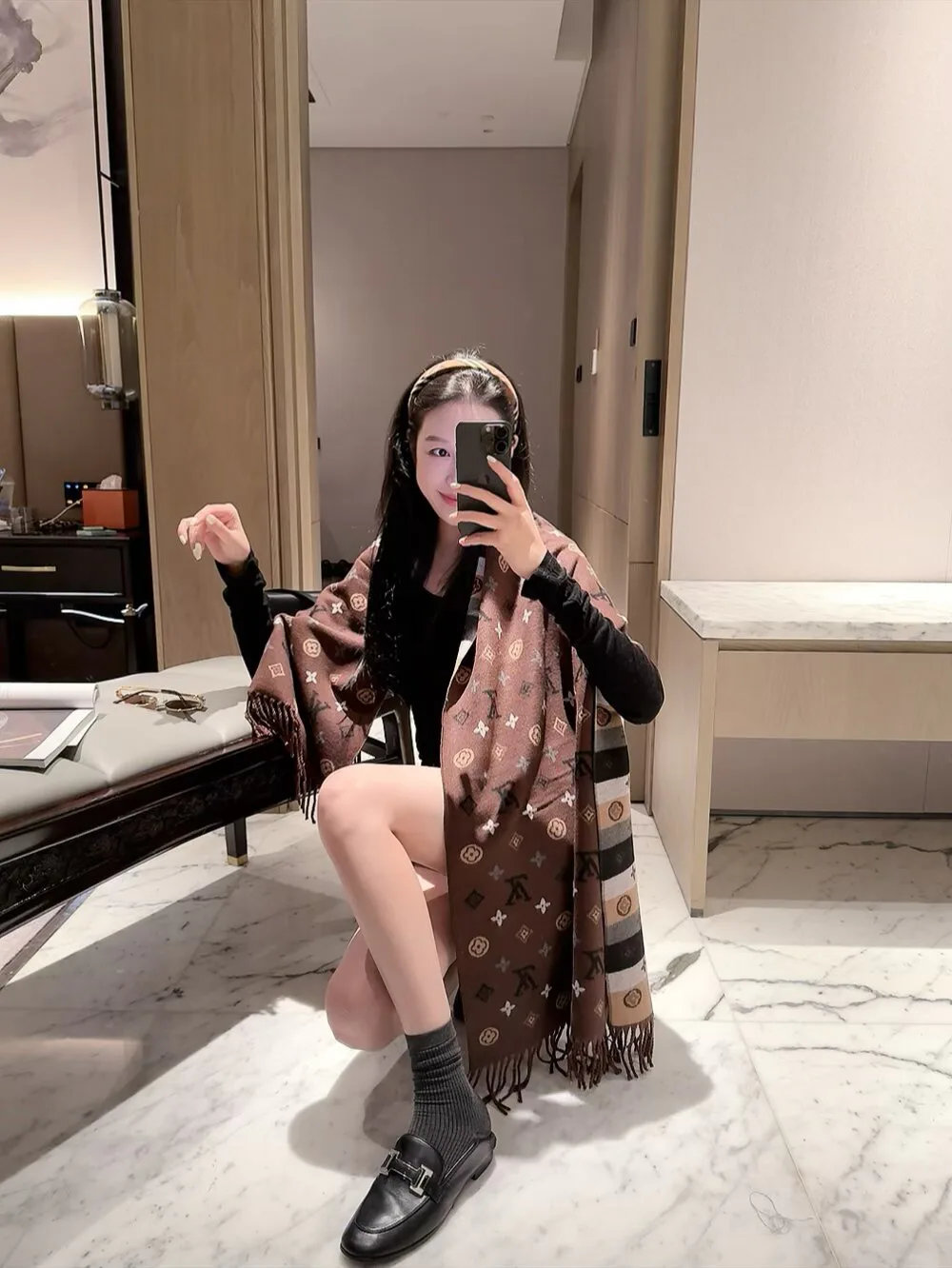 Scarves LOUIS VUITTON 18002812