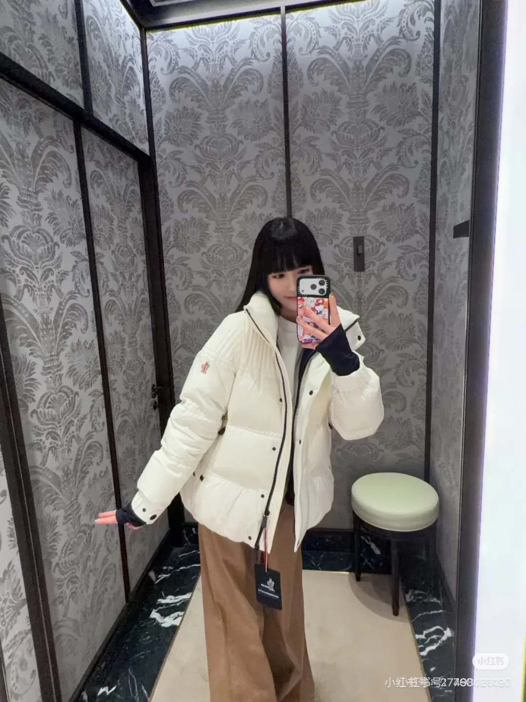 Women's Jackets And Down Jackets MONCLER 18159538