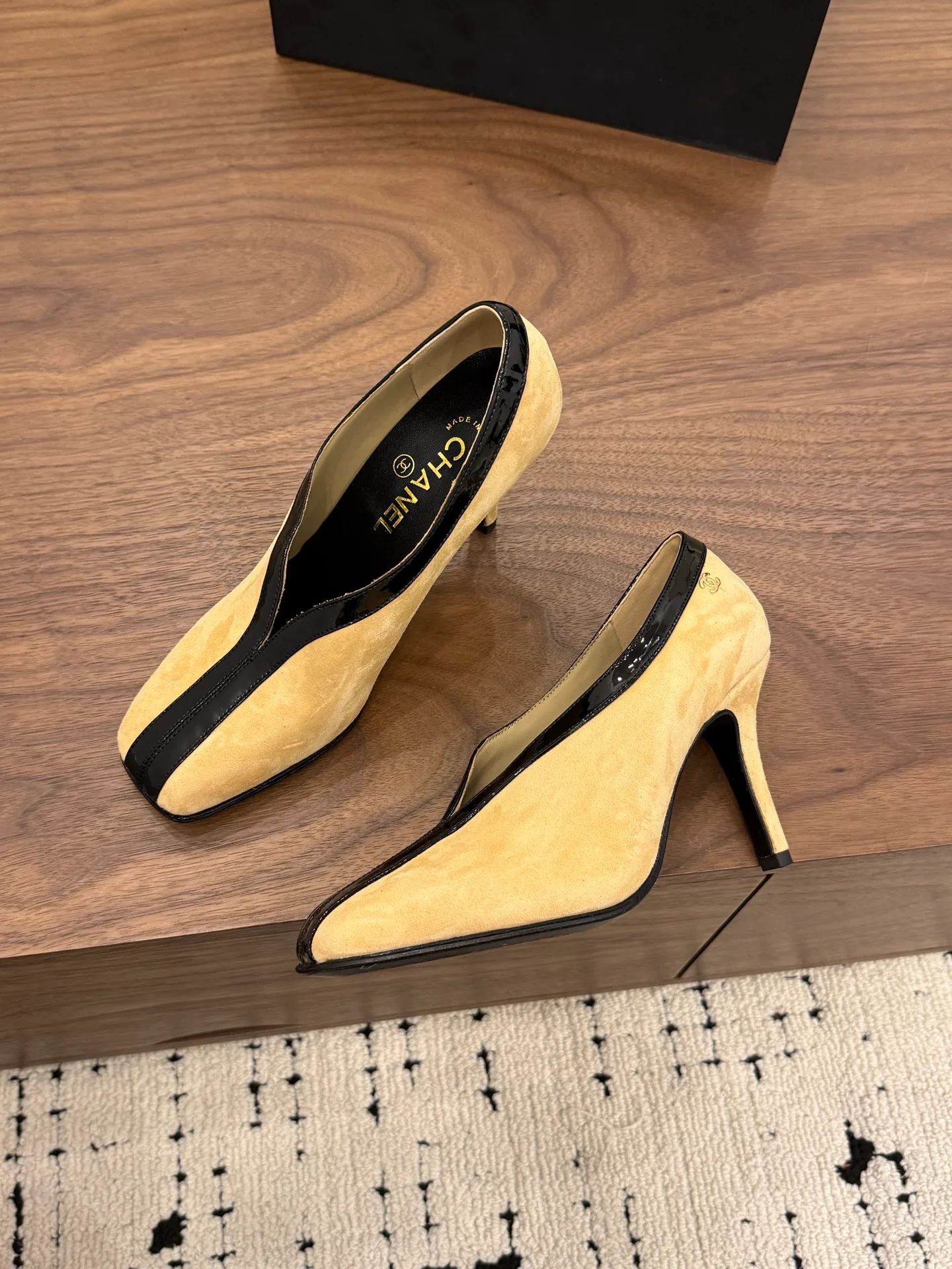 Women's Heels CHANEL 18034483