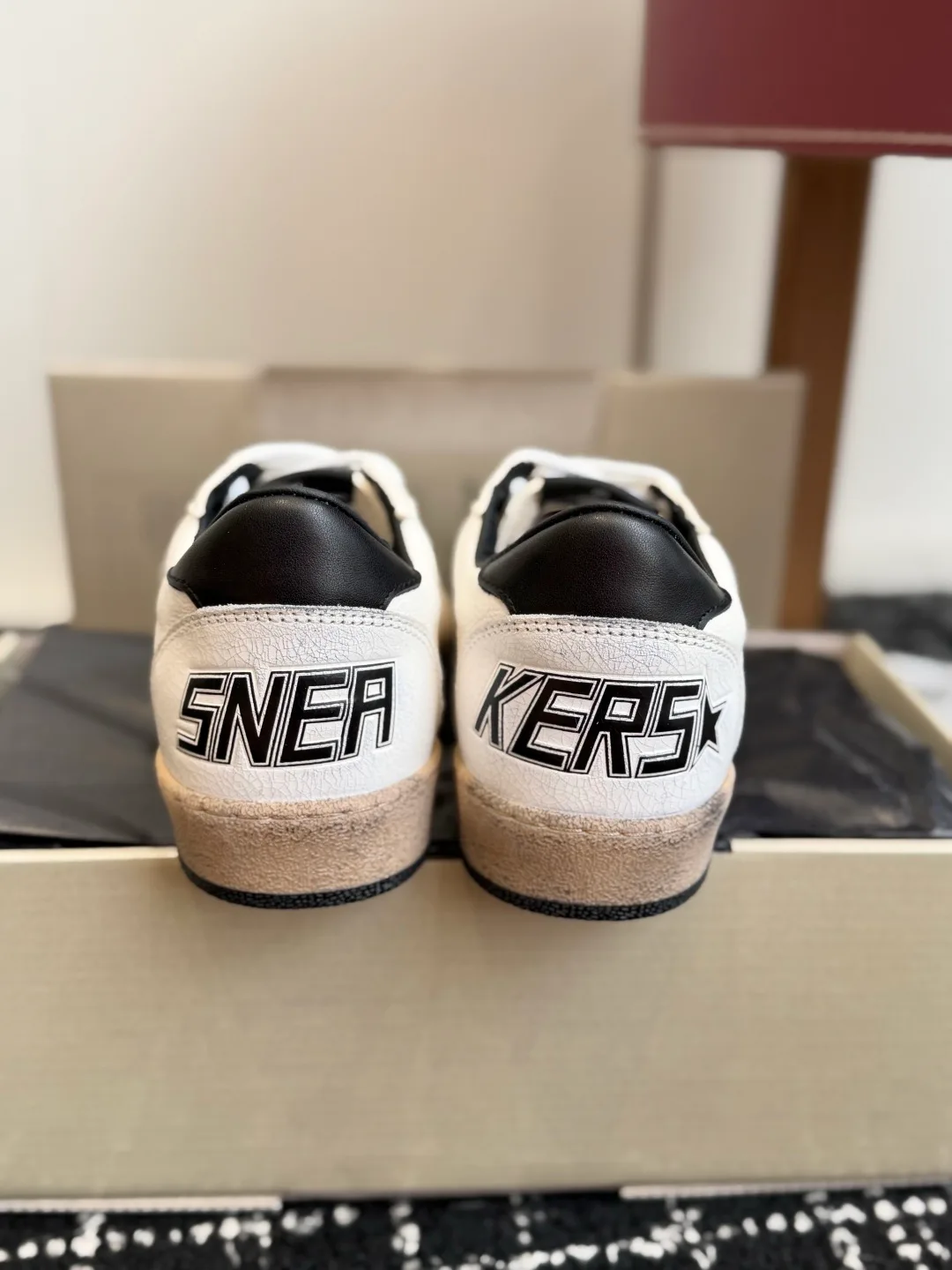 Women's Sneakers GOLDEN GOOSE 18305935