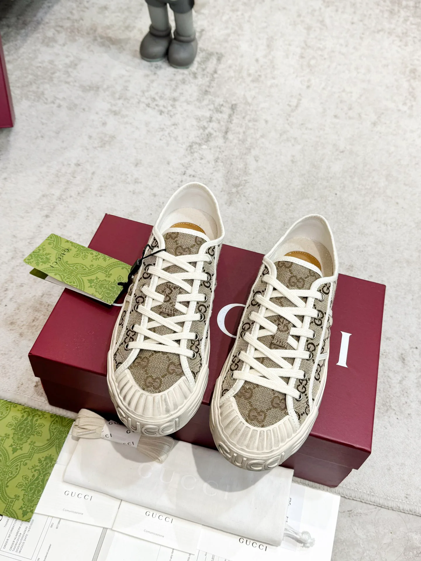 Women's Sneakers GUCCI 18139046