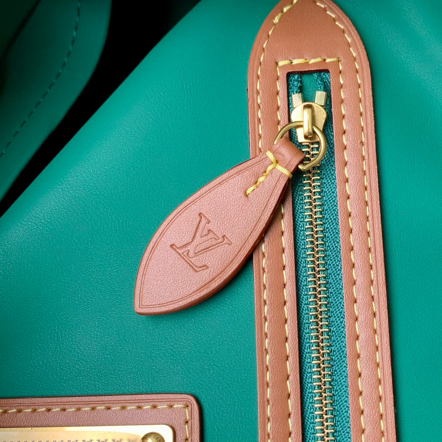 Women's Classic Handbags LOUIS VUITTON 18147438