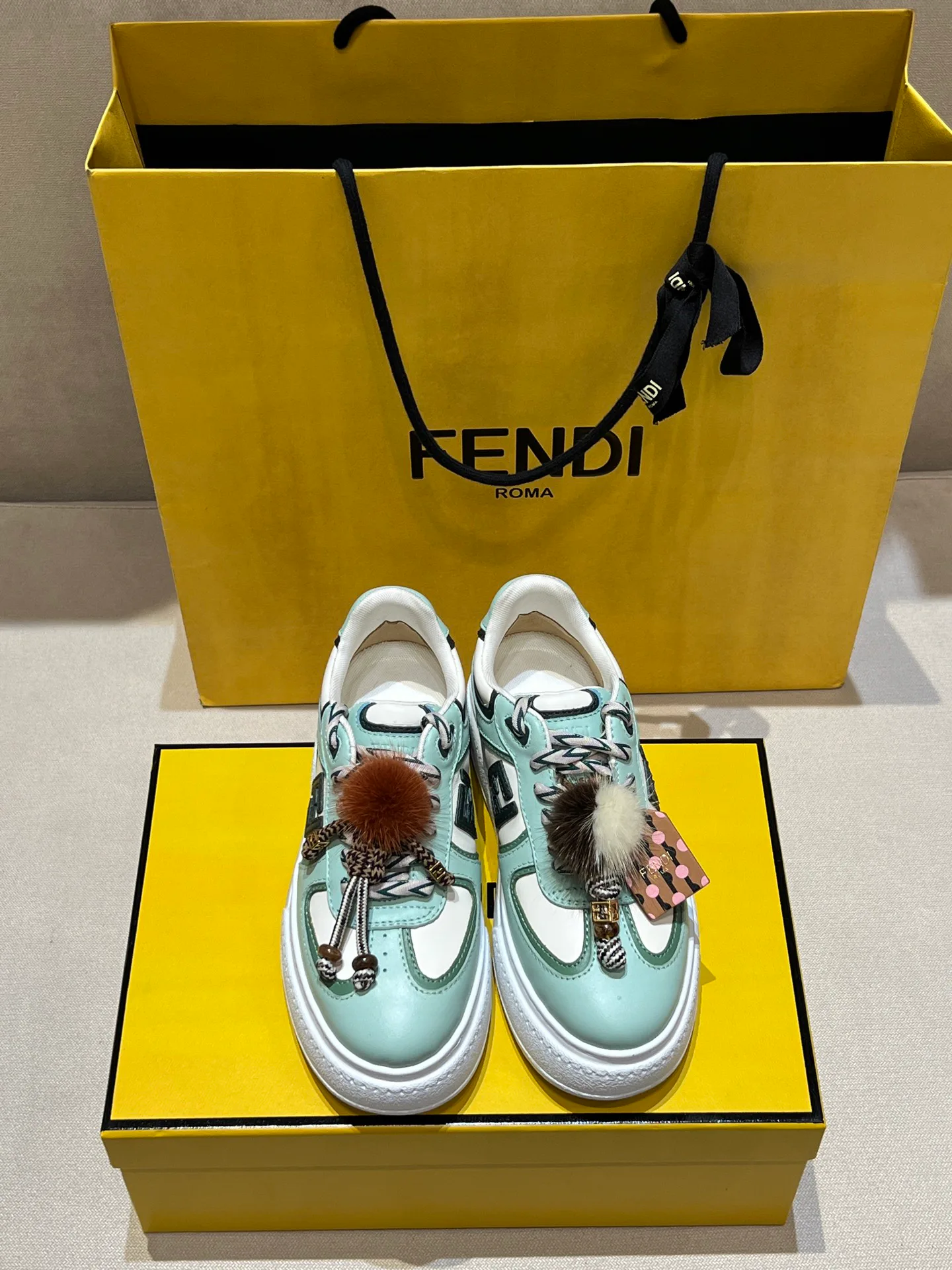Women's Sneakers FENDI 18020646