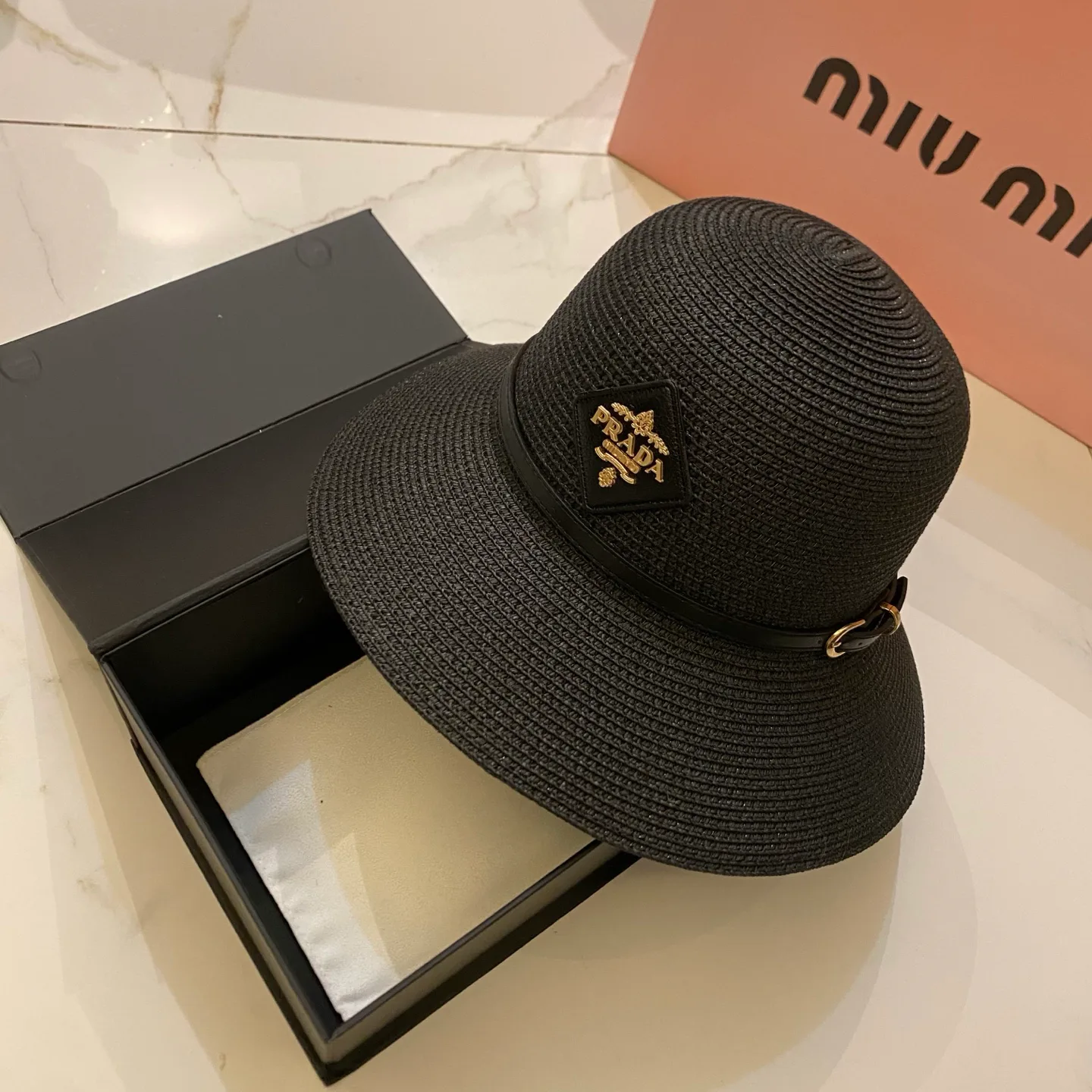 Hats PRADA 17498293