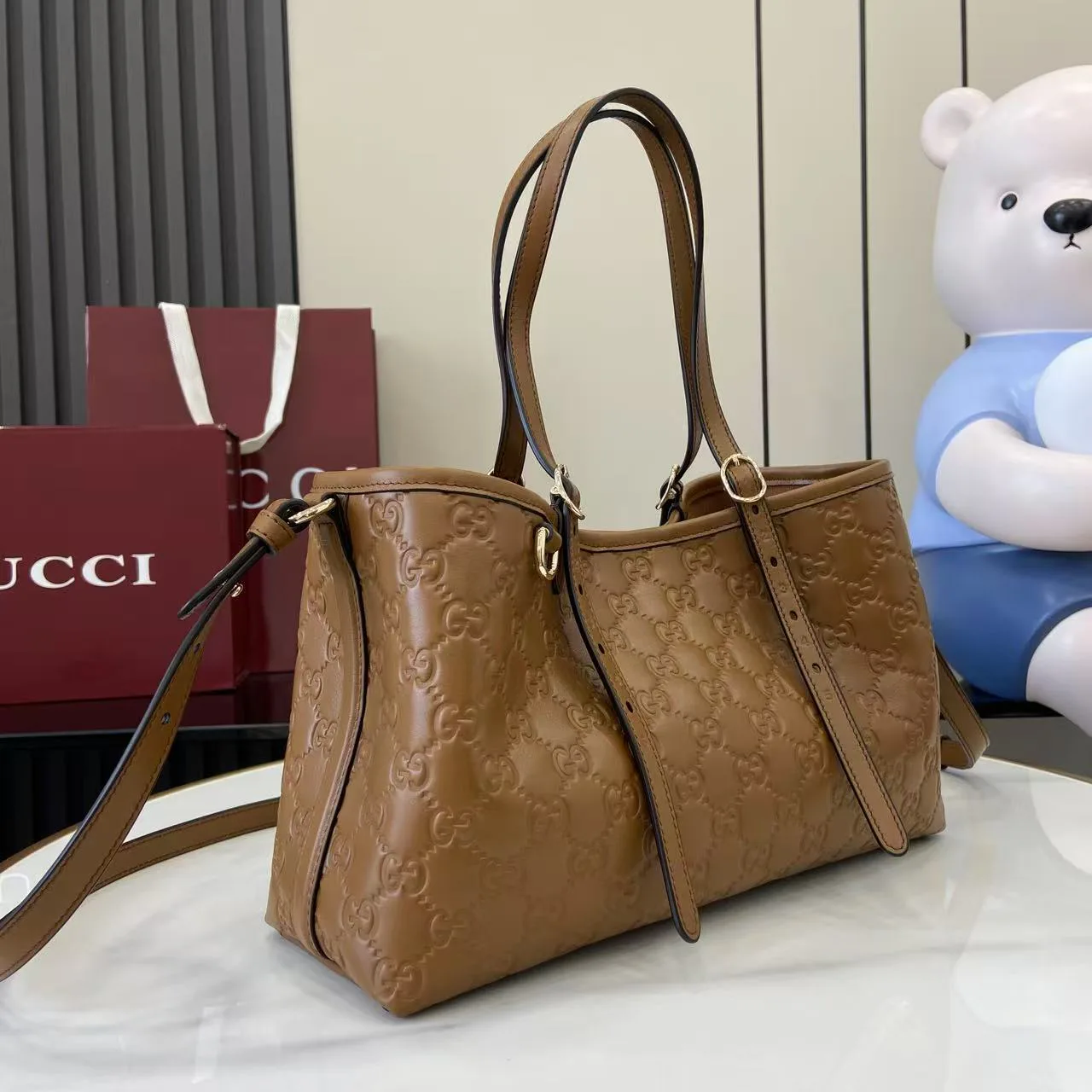 Women's Classic Handbags GUCCI 18404546