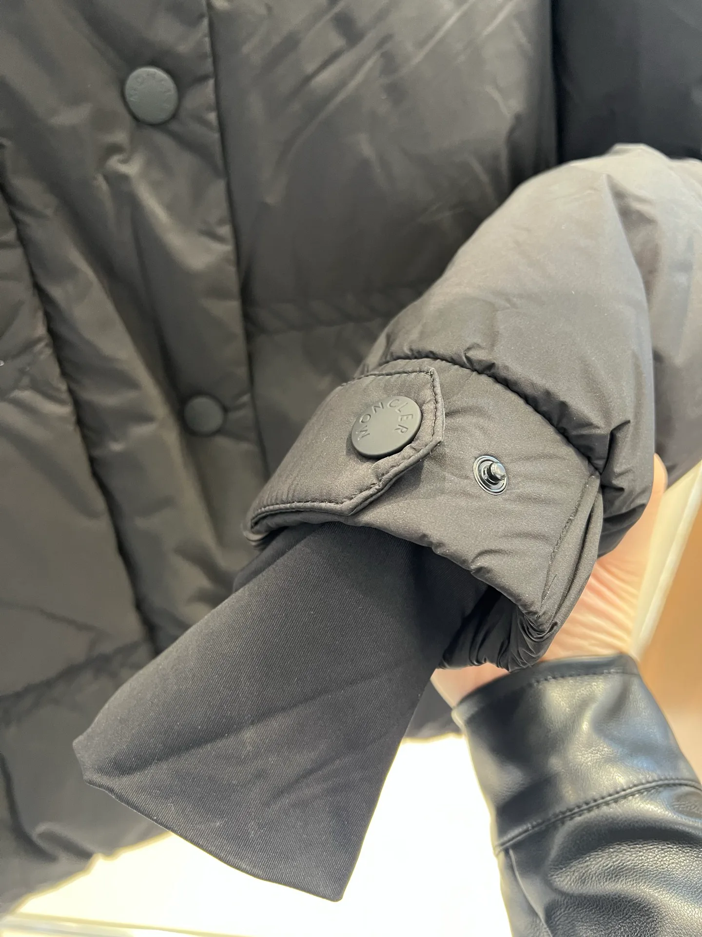 Men's Jackets And Down Jackets MONCLER 18231504