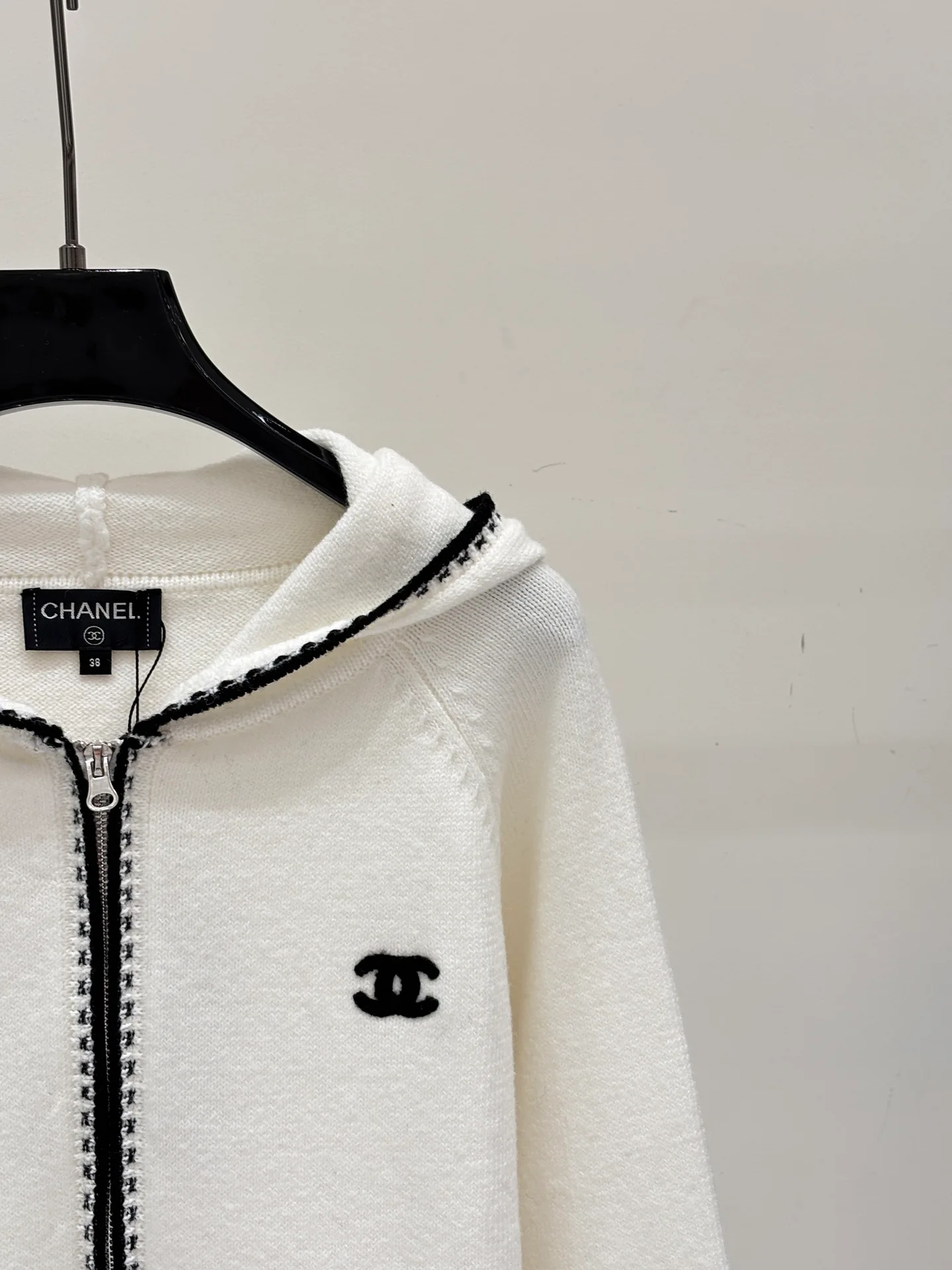 Women's Jumpers And Sweaters CHANEL 18032622